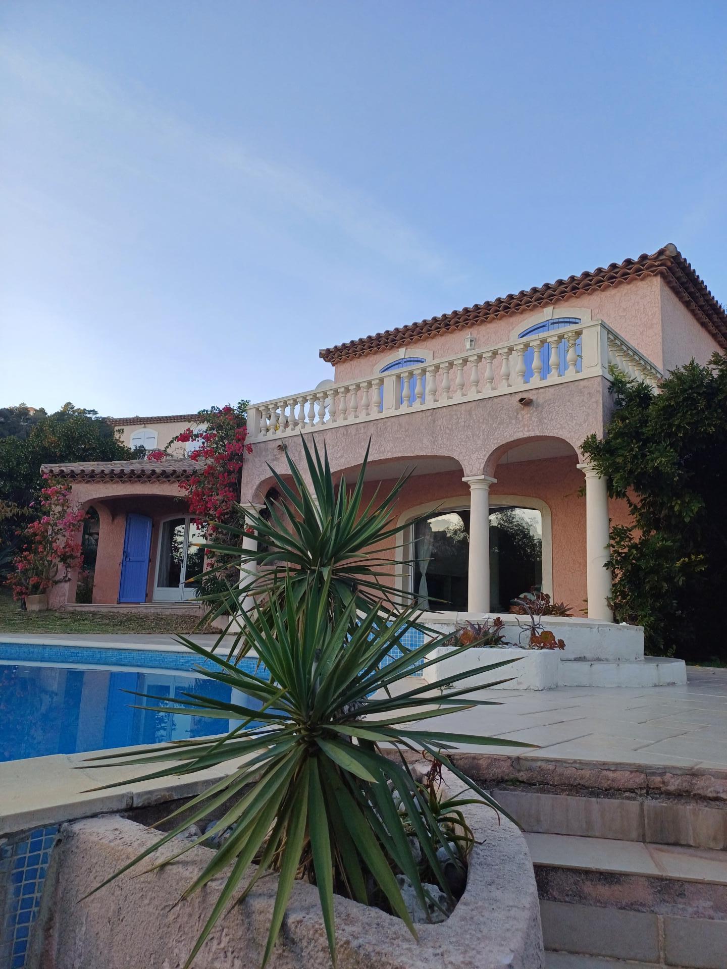 Photo 11 of the listing.