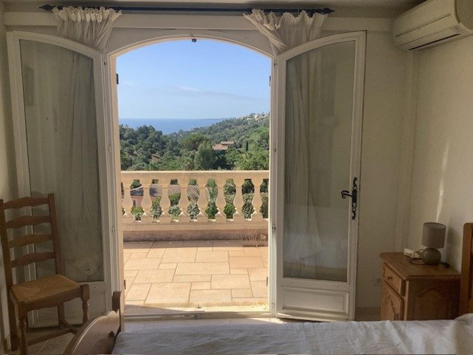 Photo 8 of the listing.