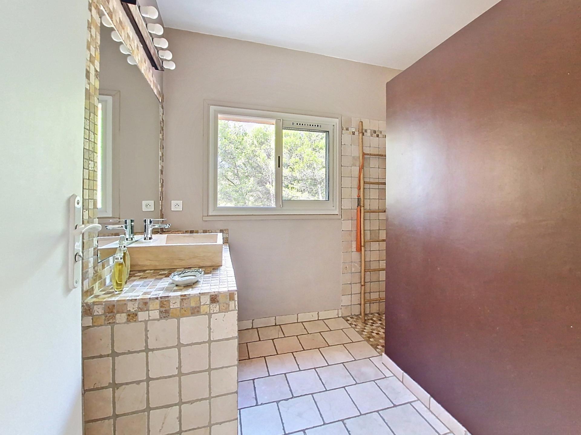 Photo 17 de l'annonce.