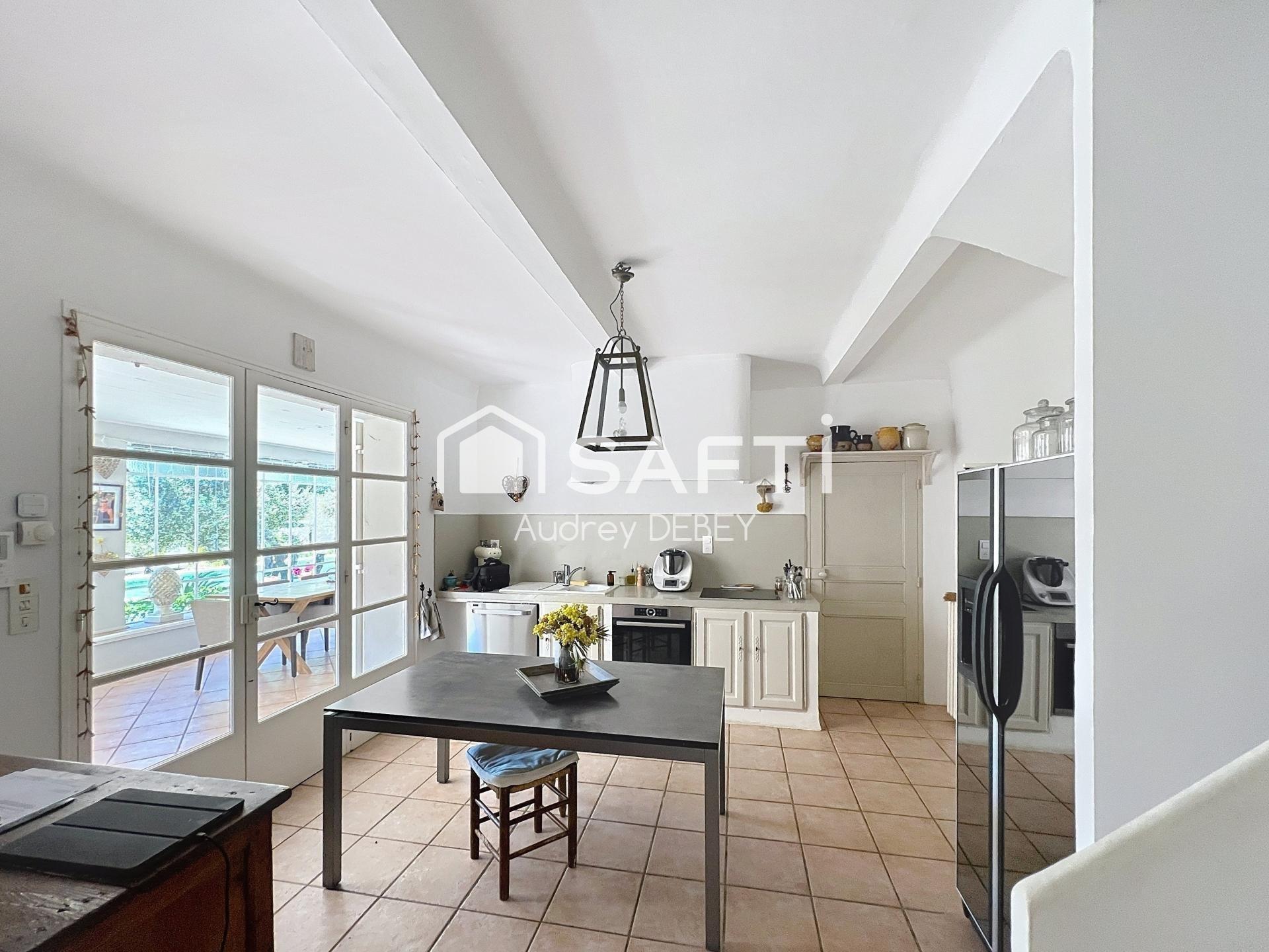 Photo 7 of the listing.