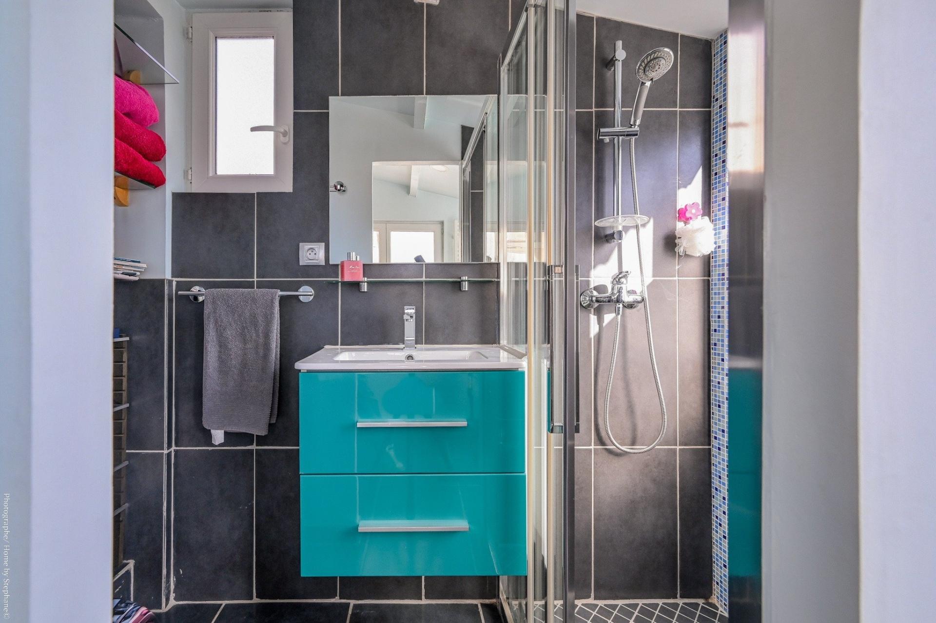 Photo 16 of the listing.