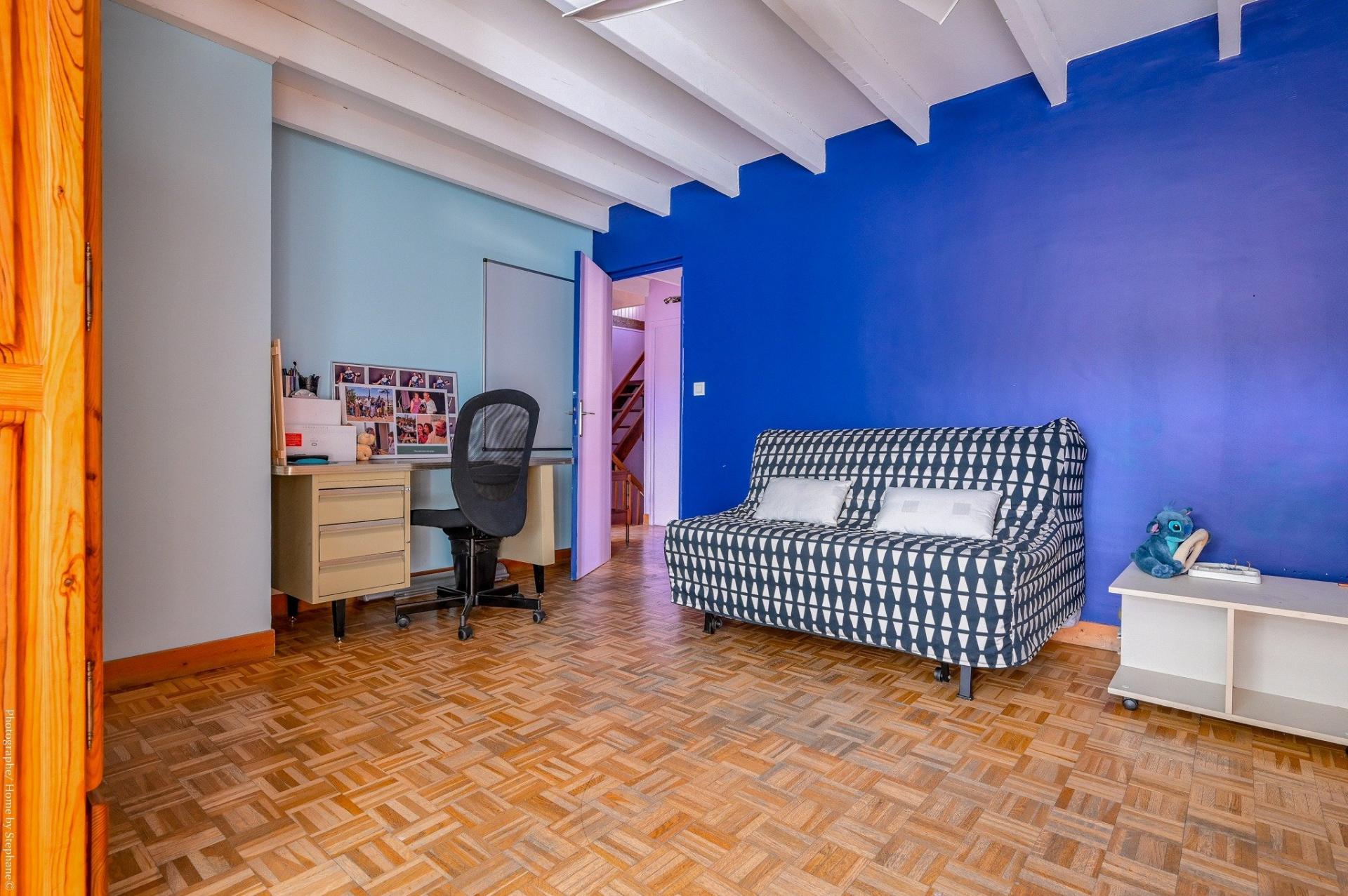 Photo 13 of the listing.