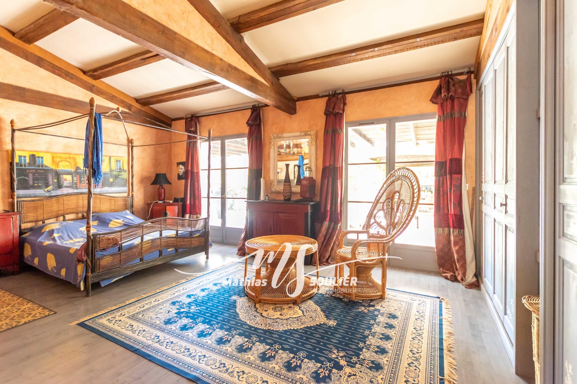 Photo 17 of the listing.