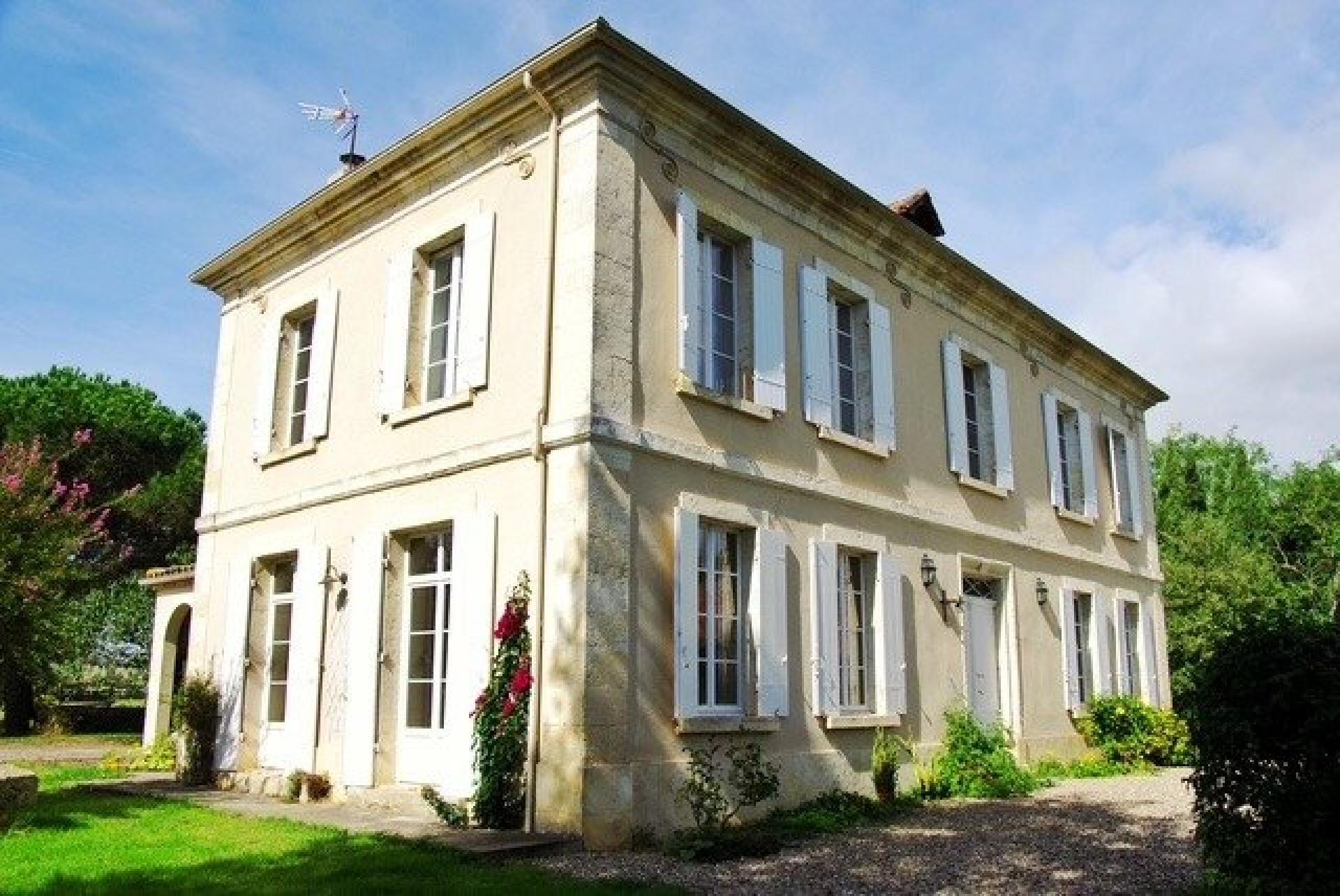 Photo 13 of the listing.