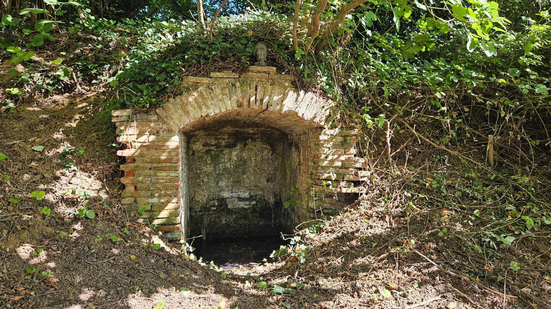 Photo 16 of the listing.