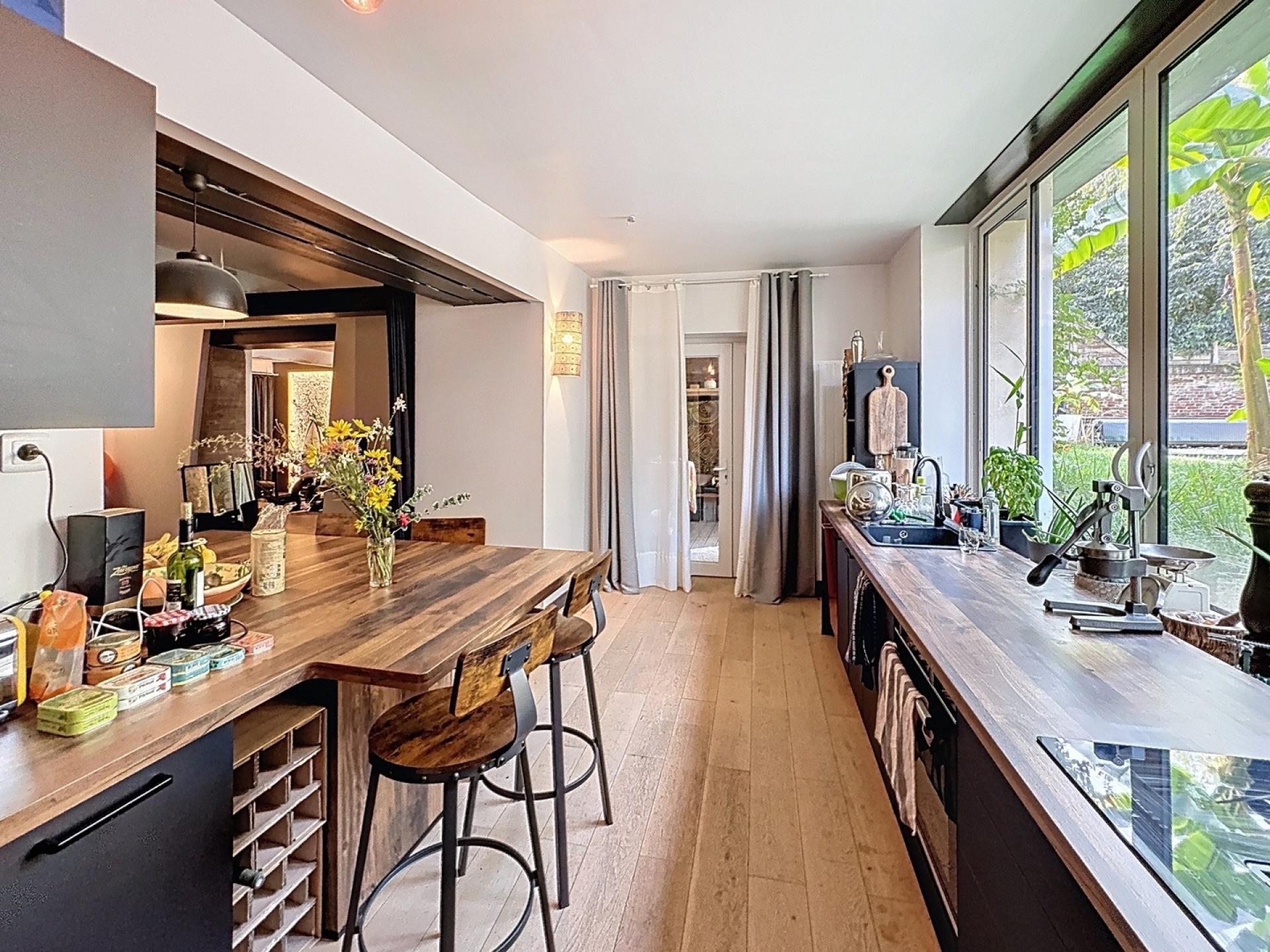 Photo 5 of the listing.