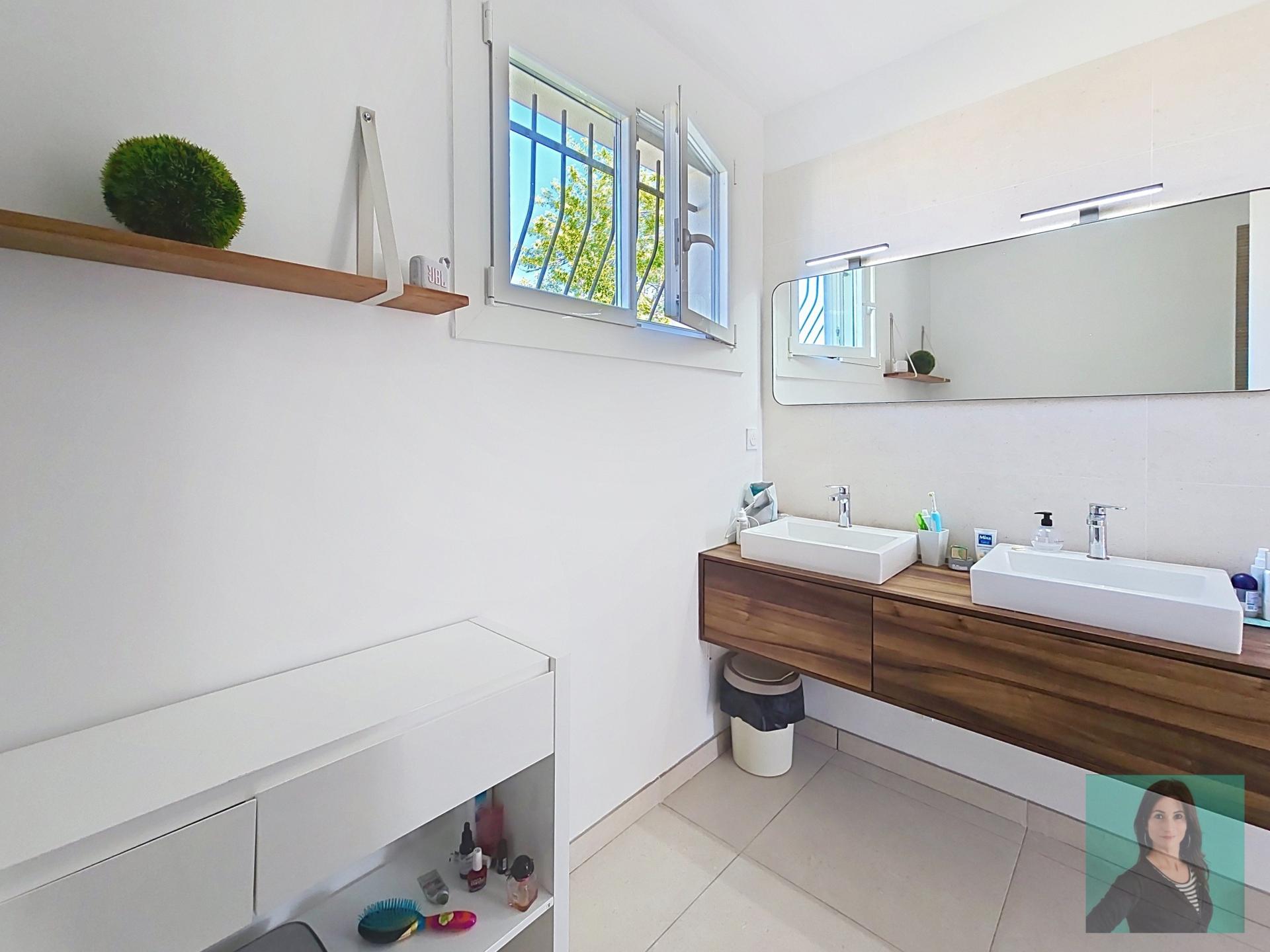 Photo 19 de l'annonce.