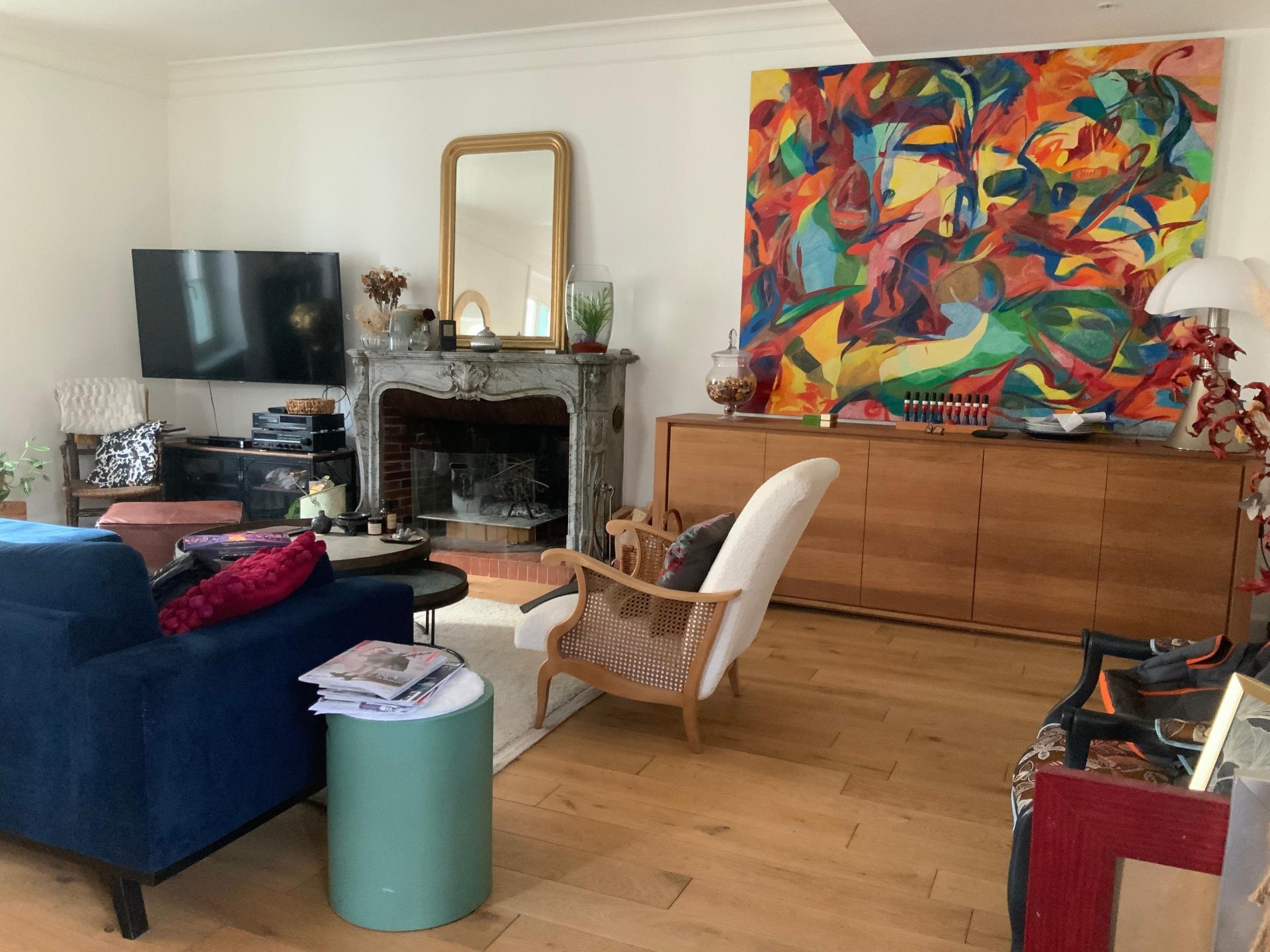 Photo 4 of the listing.