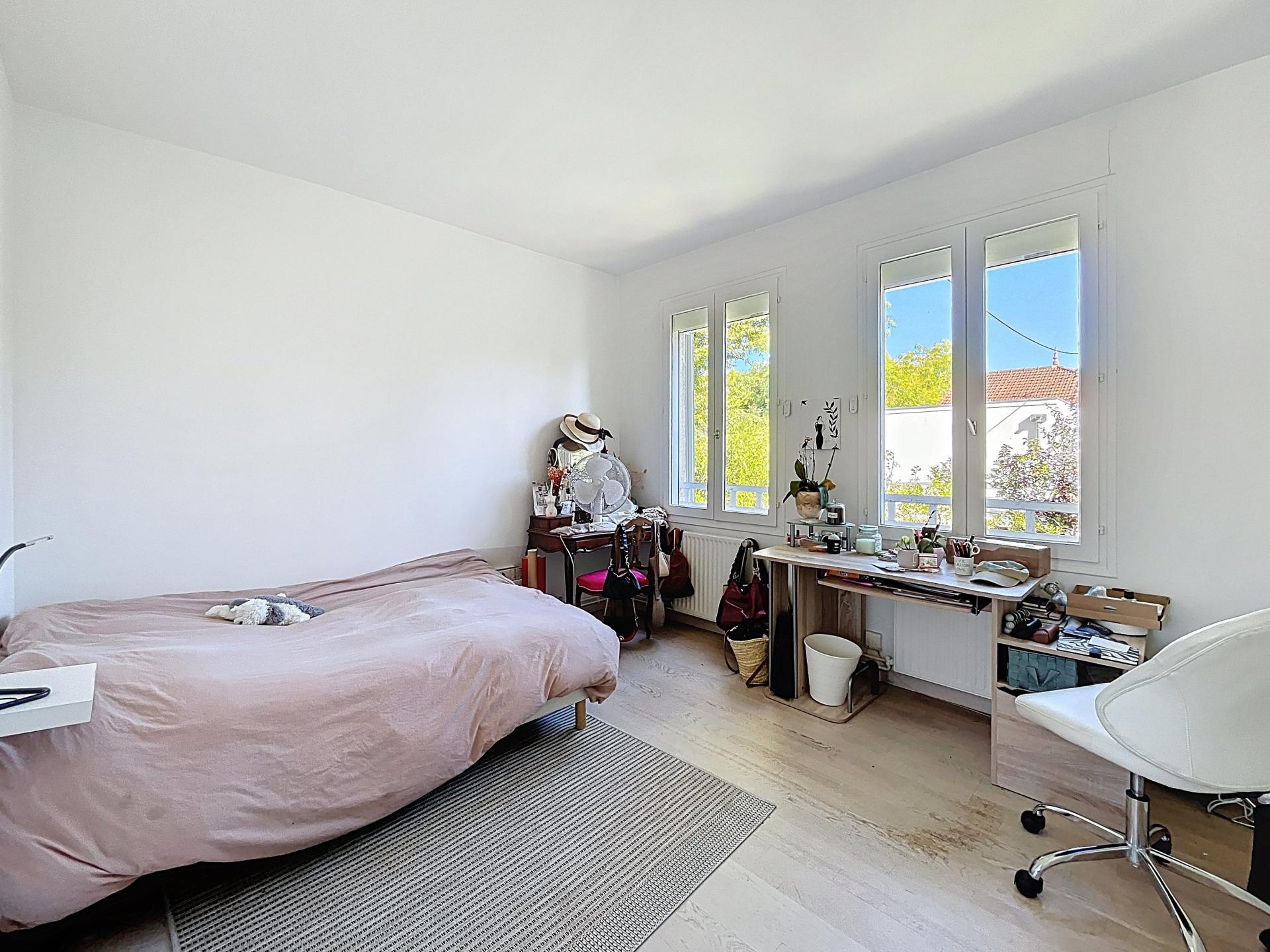 Photo 12 of the listing.