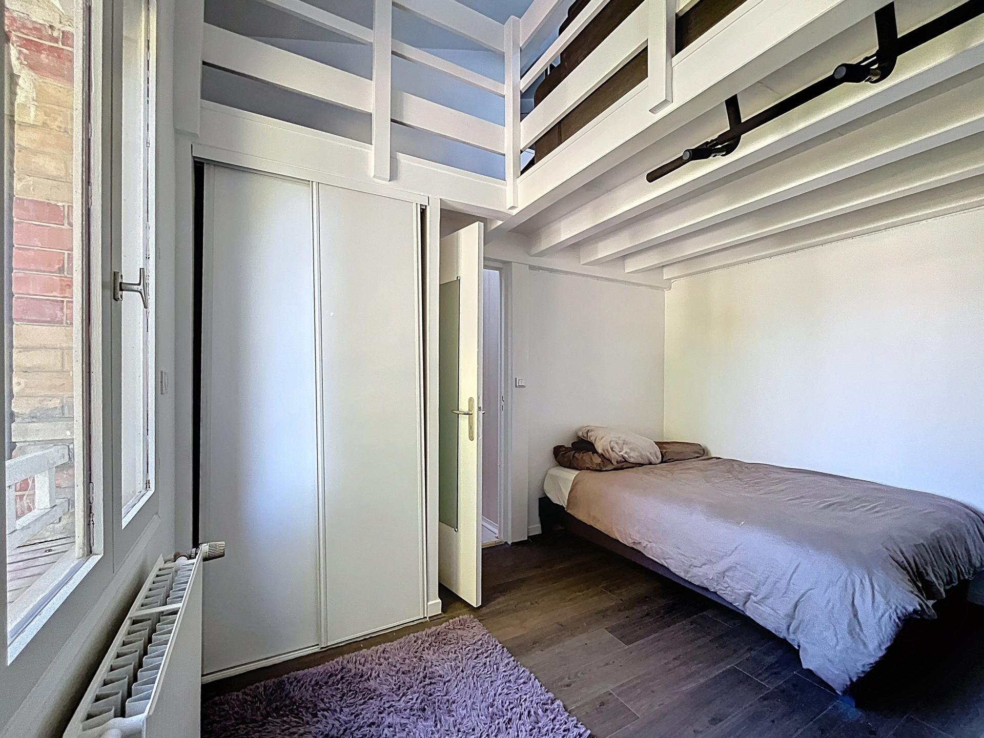 Photo 14 of the listing.