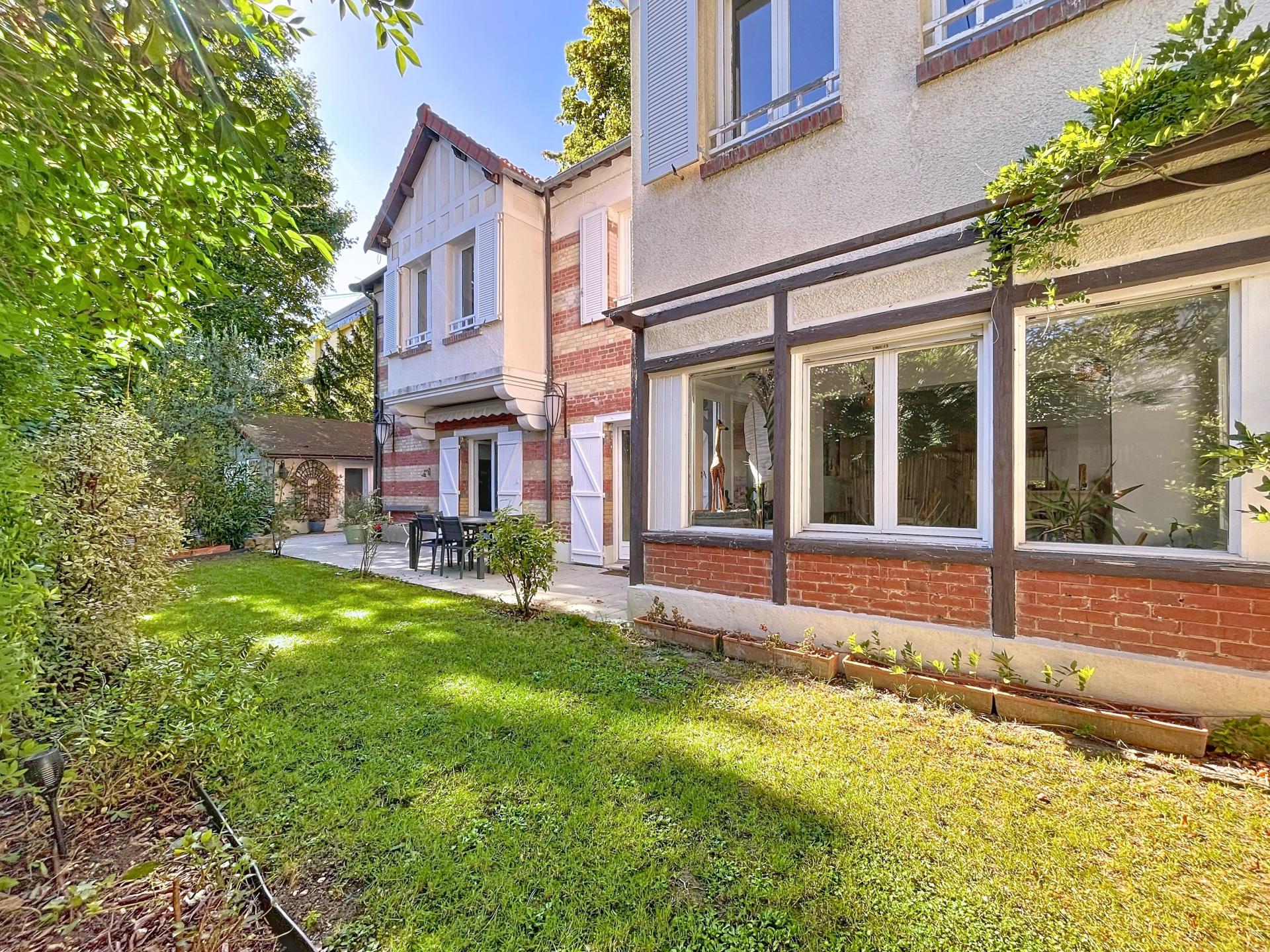 Photo 18 of the listing.