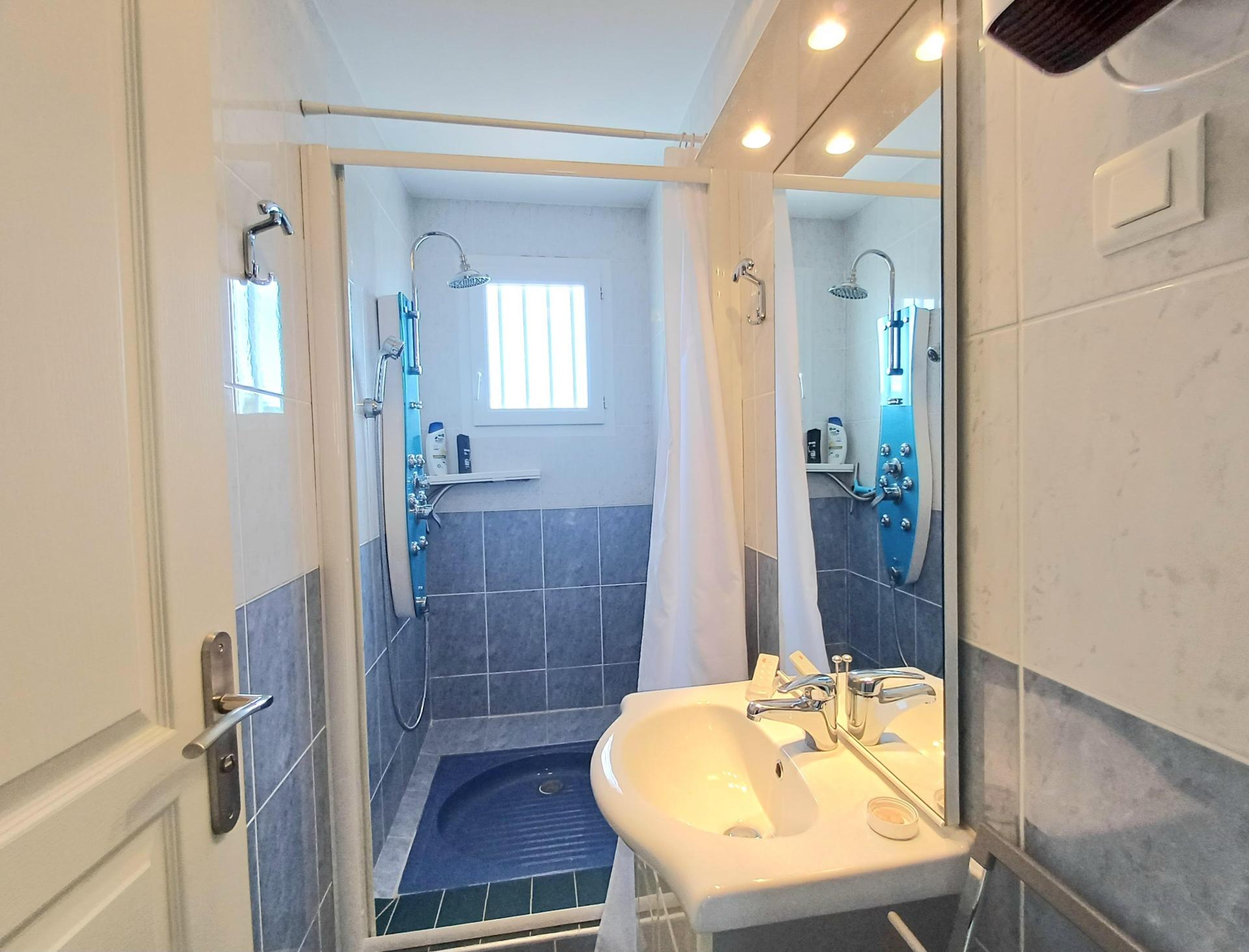 Photo 17 of the listing.