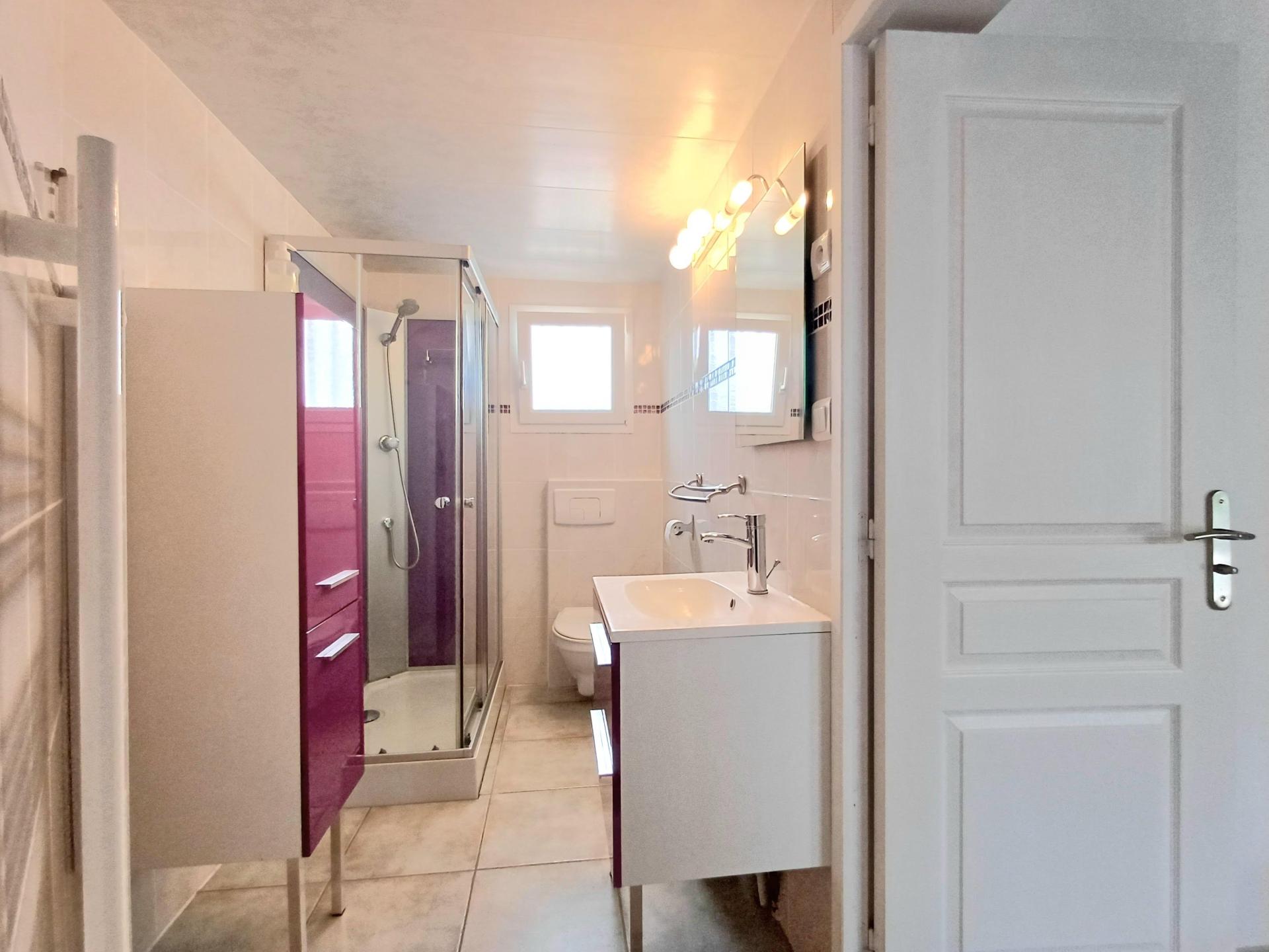 Photo 16 of the listing.