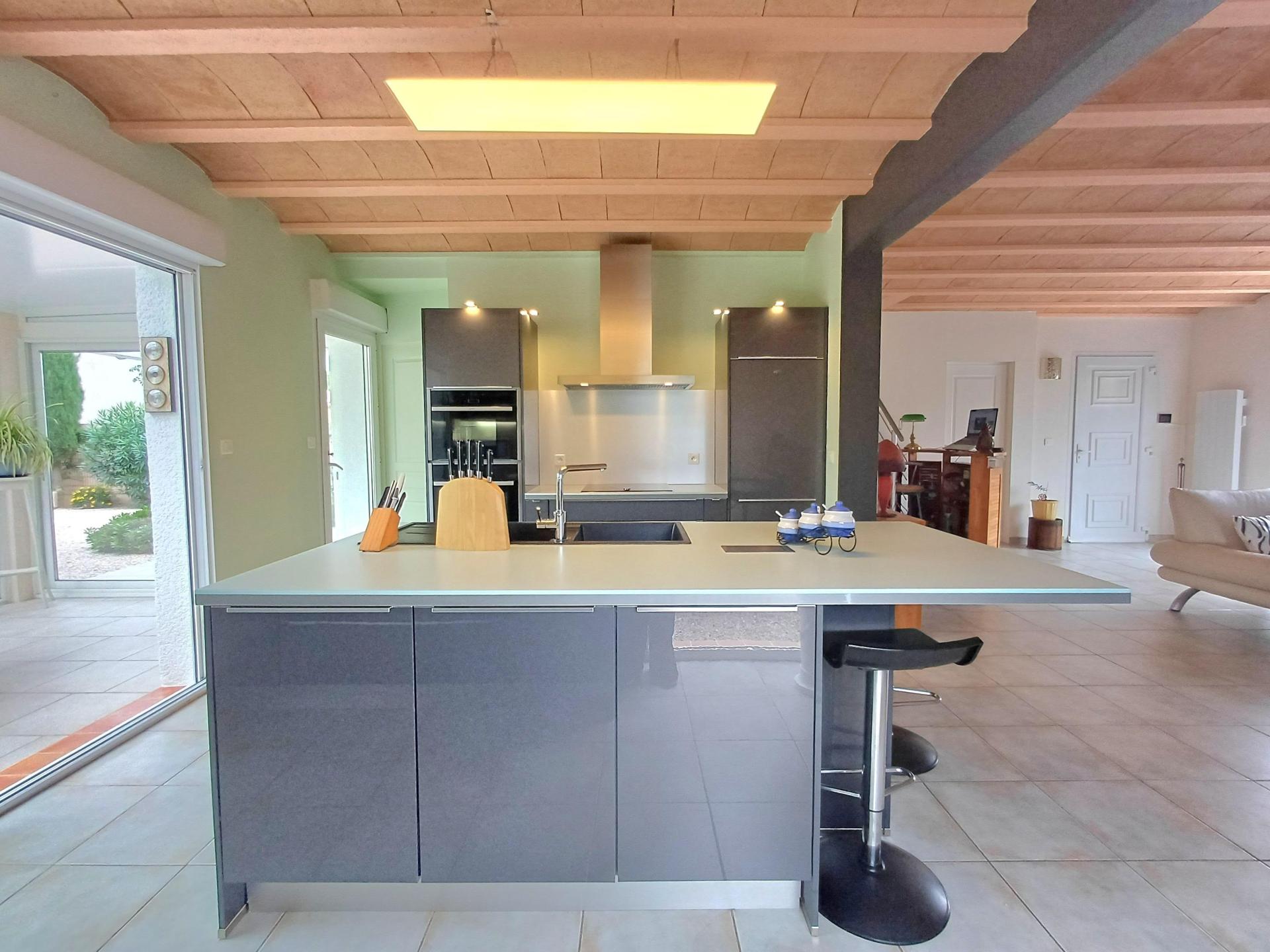 Photo 9 of the listing.