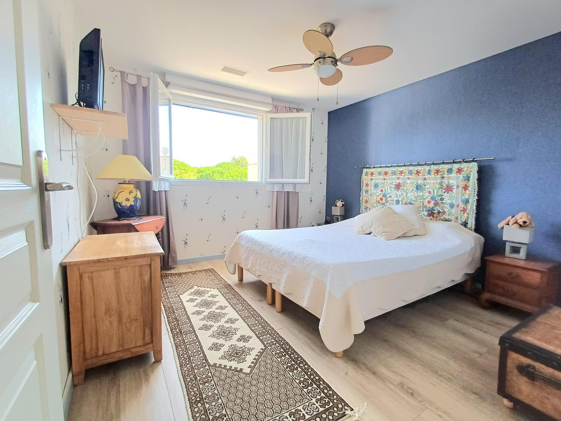 Photo 13 of the listing.