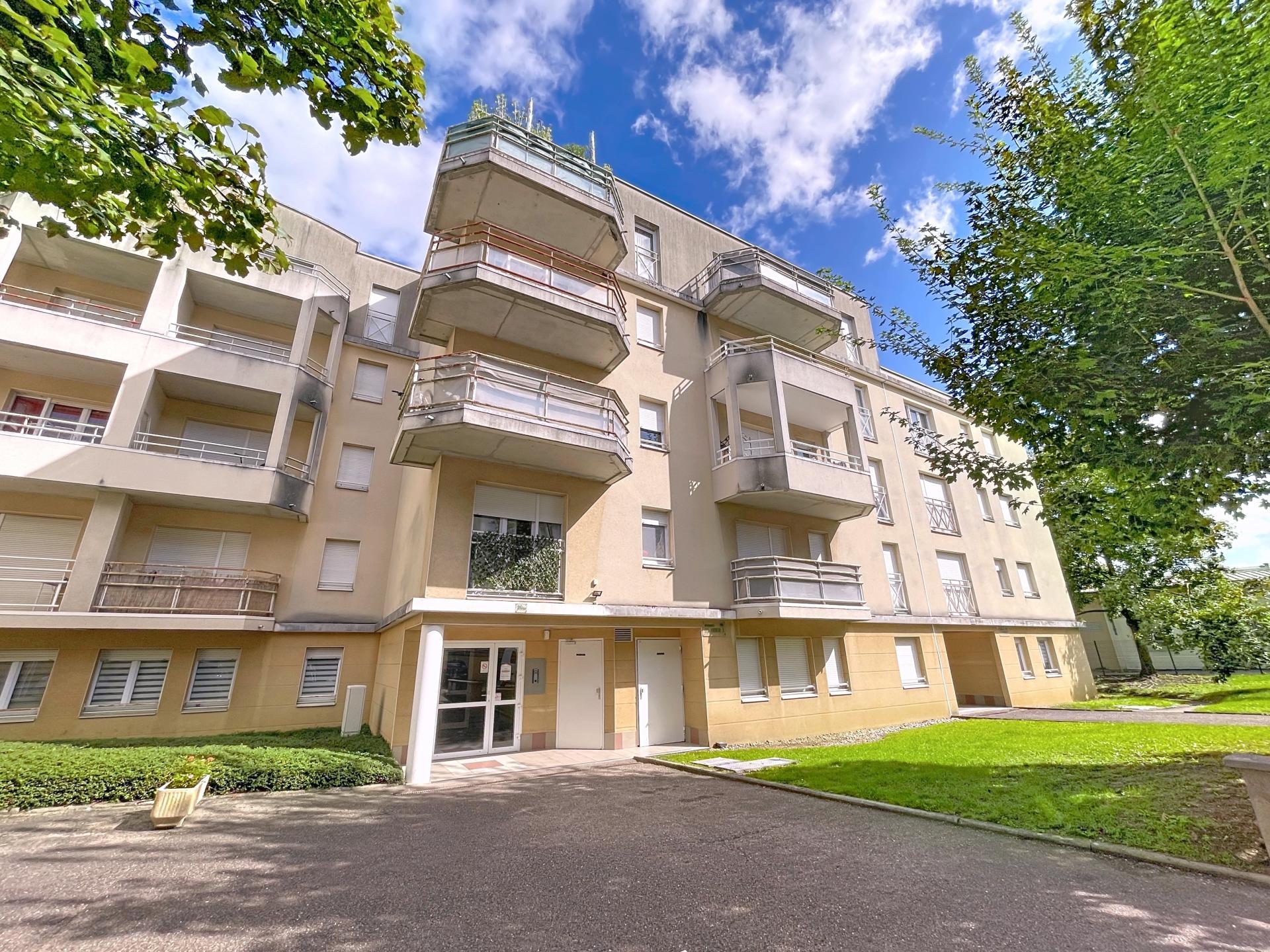 Appartement F1 avec parking