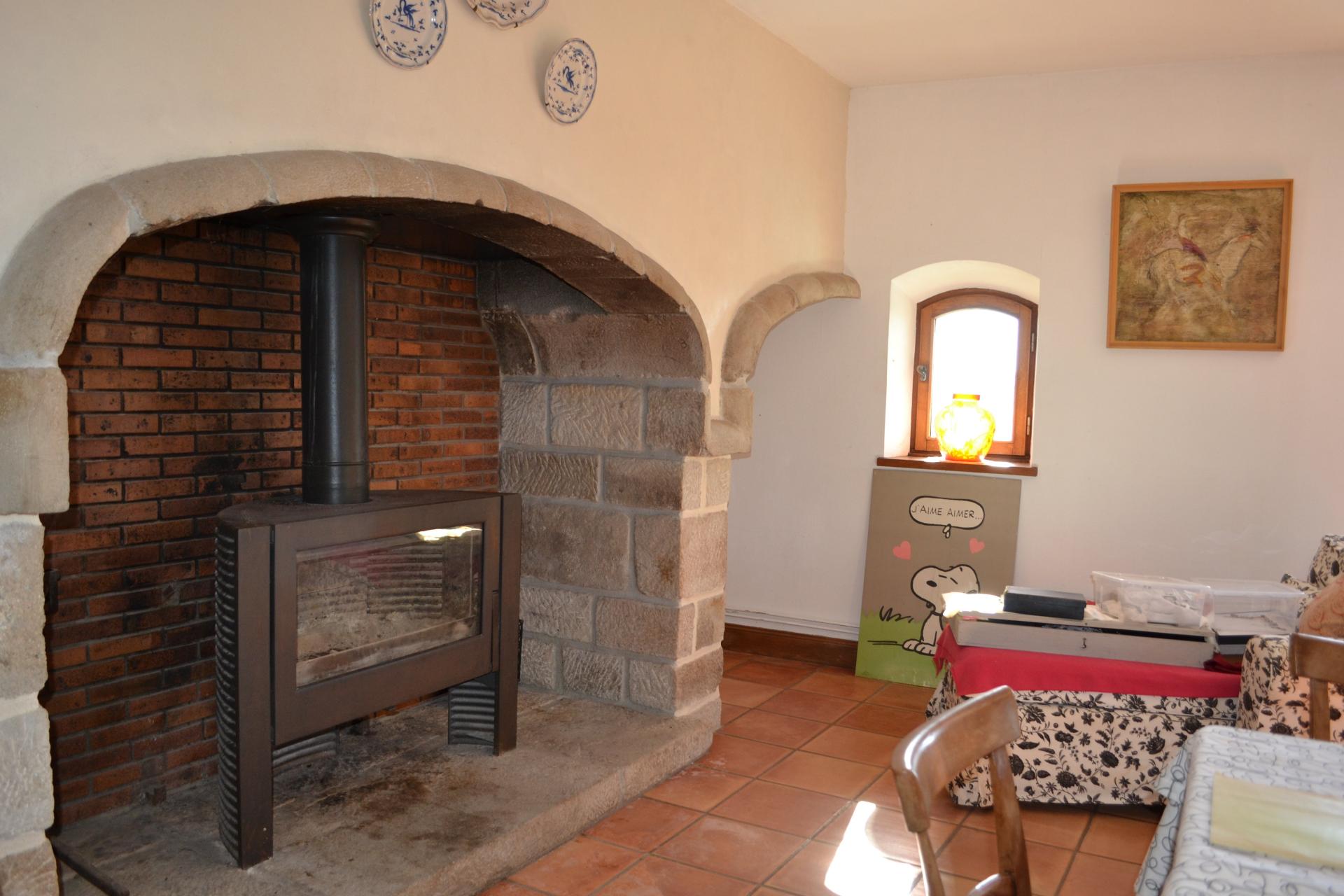 Photo 7 of the listing.