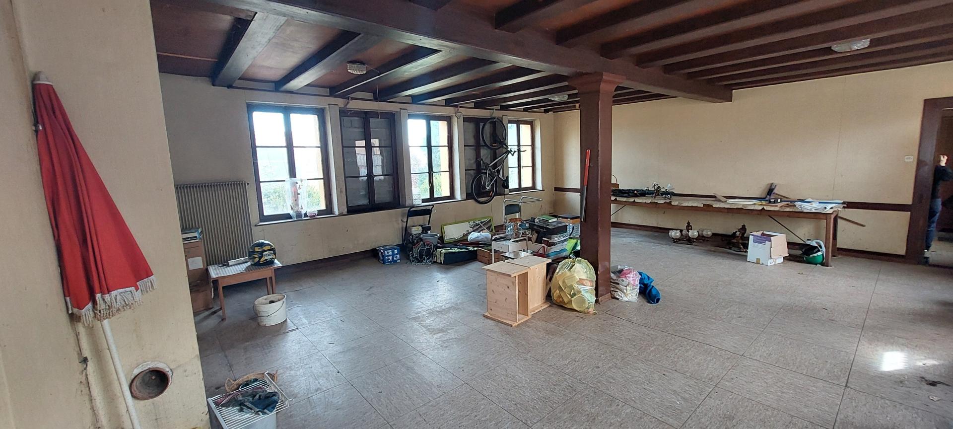 Photo 11 of the listing.