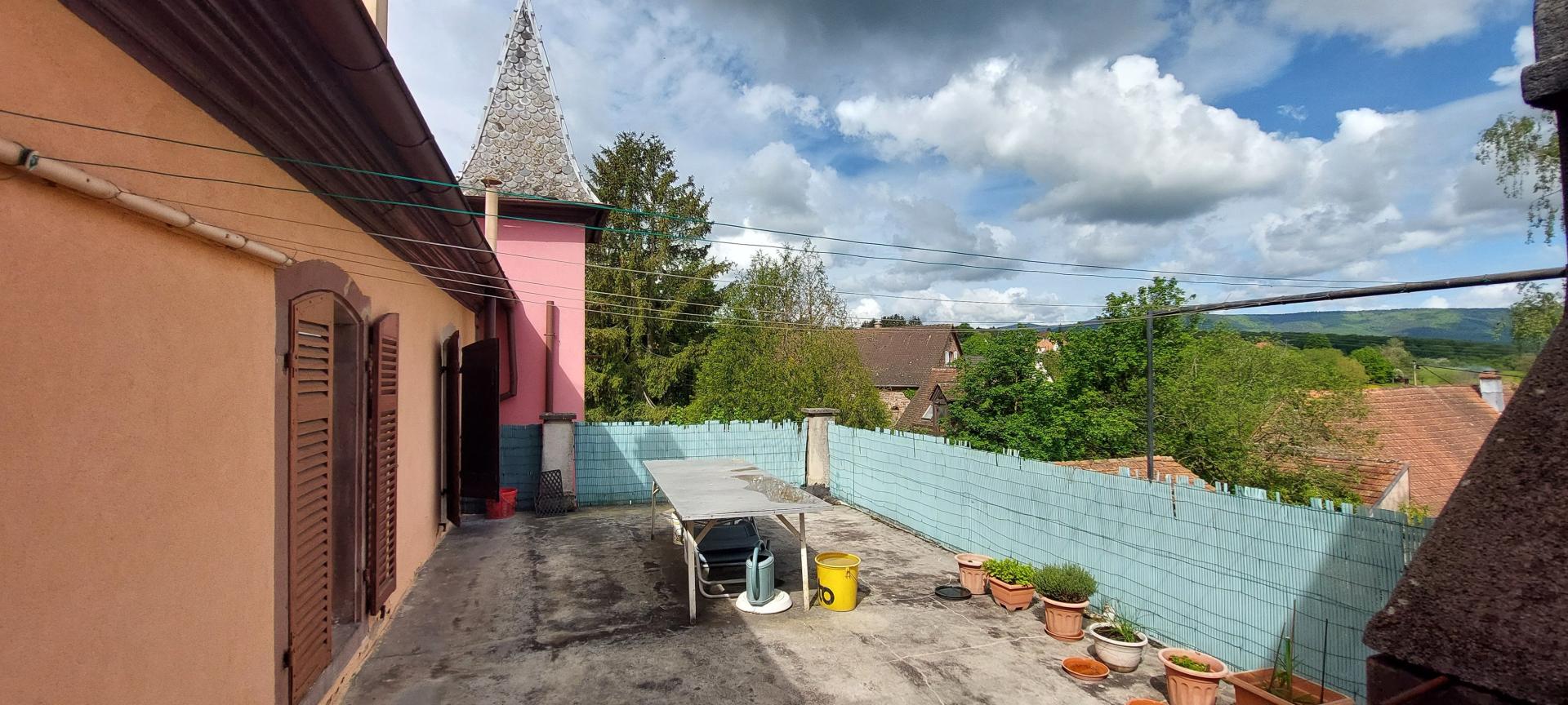 Photo 3 of the listing.