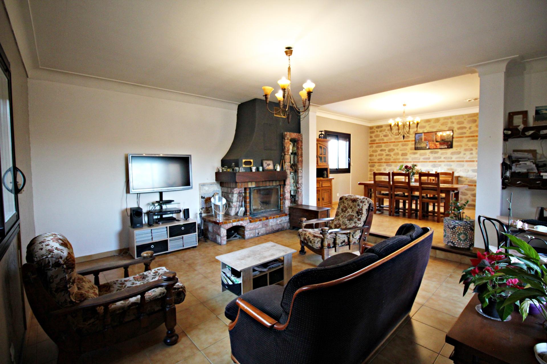 Photo 9 of the listing.