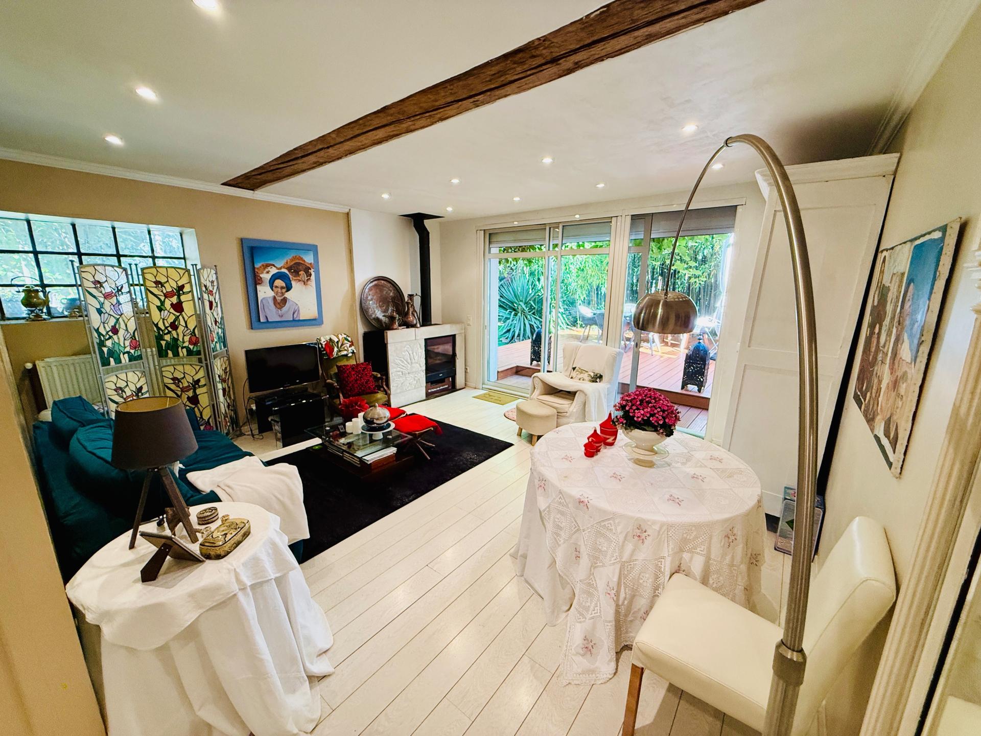 Photo 9 of the listing.