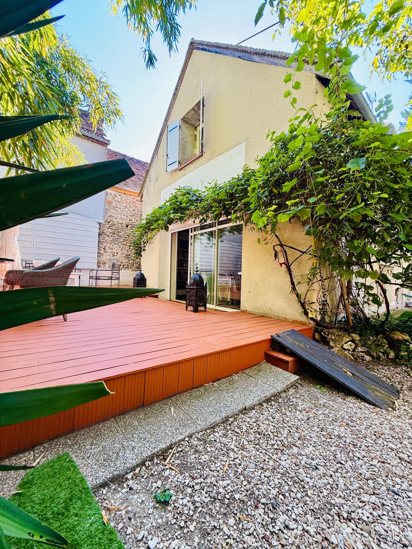 Photo 21 of the listing.