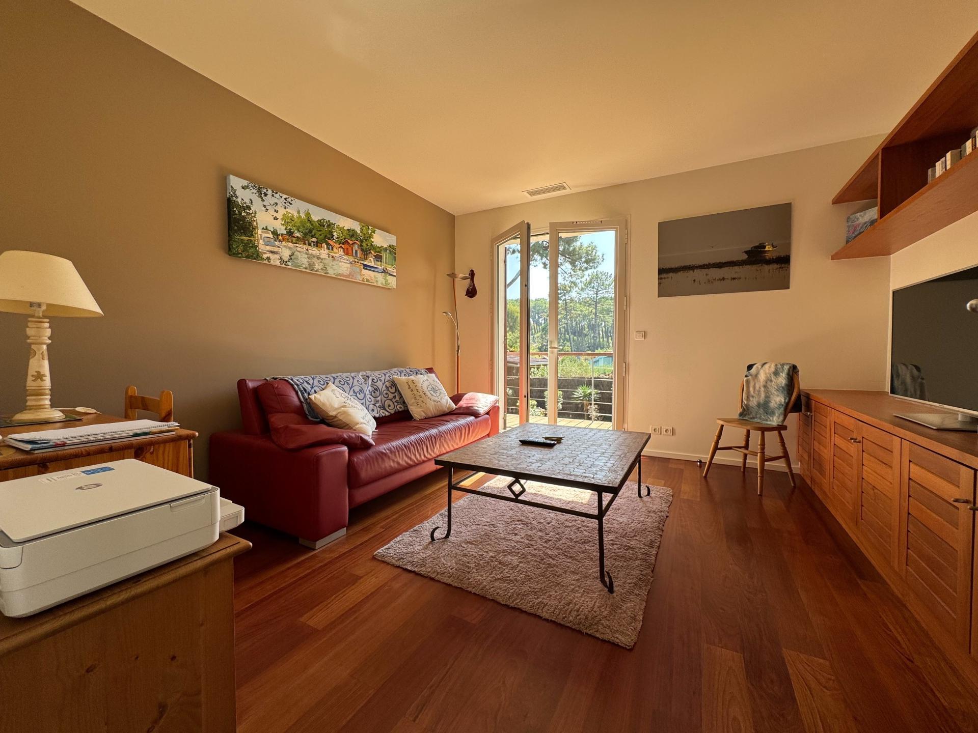 Photo 6 of the listing.