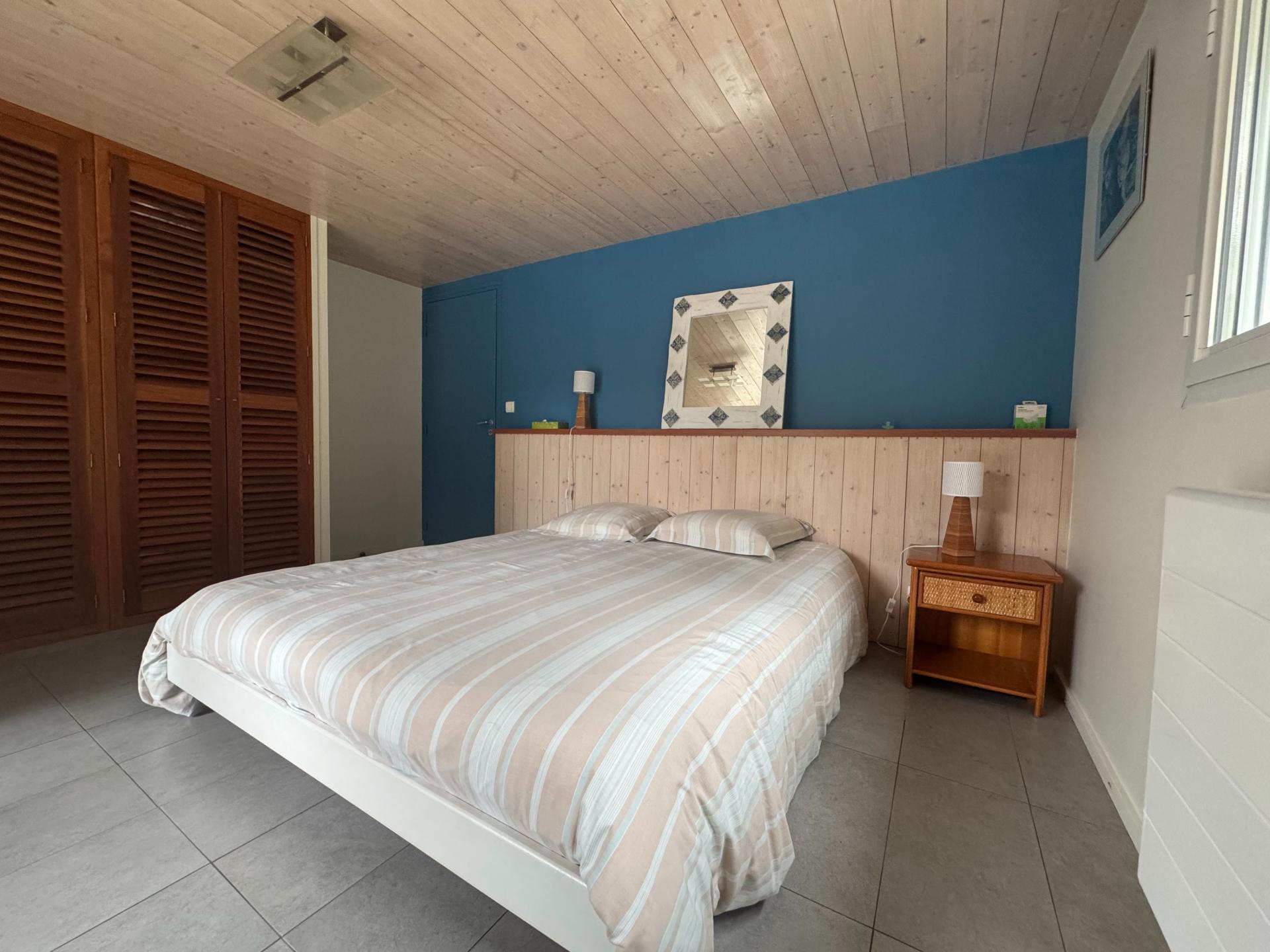 Photo 9 of the listing.