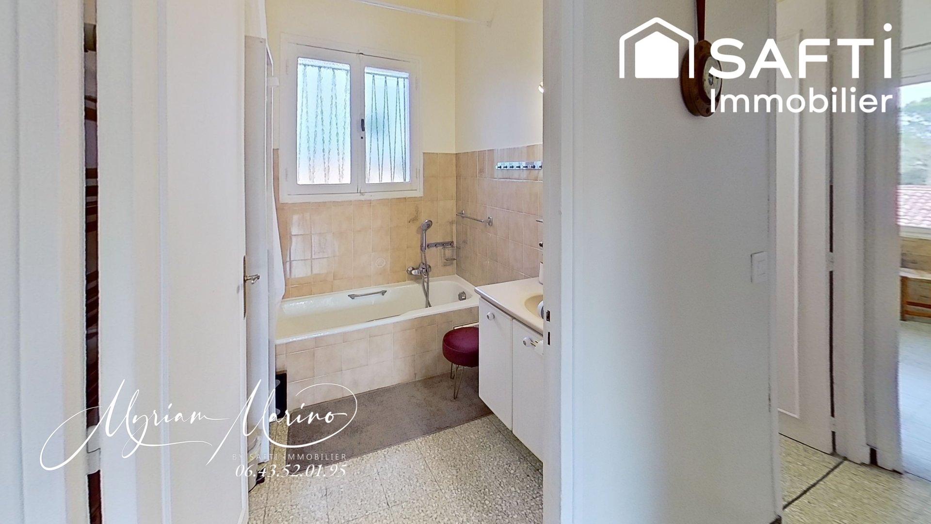 Photo 12 of the listing.