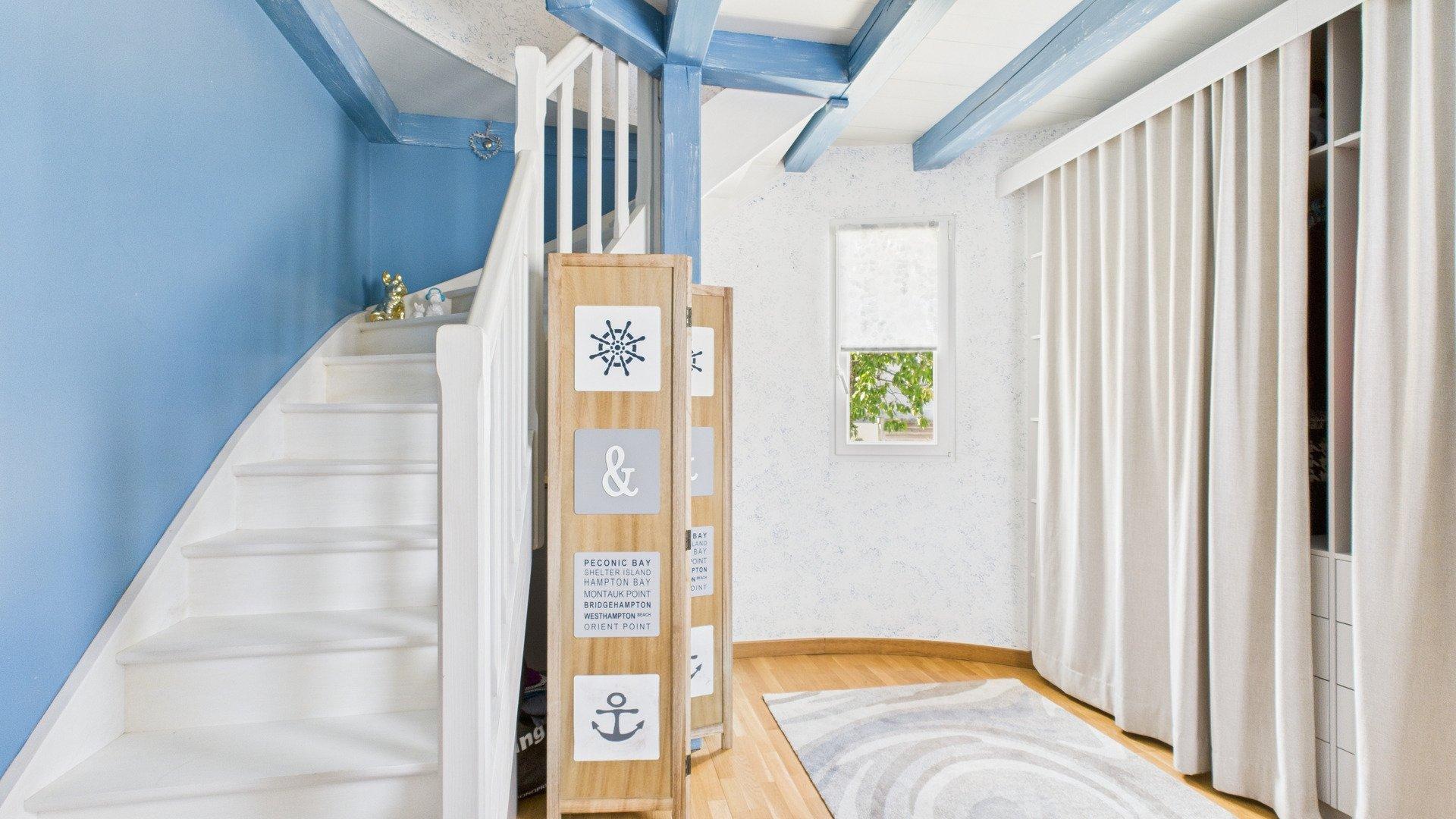 Photo 12 of the listing.