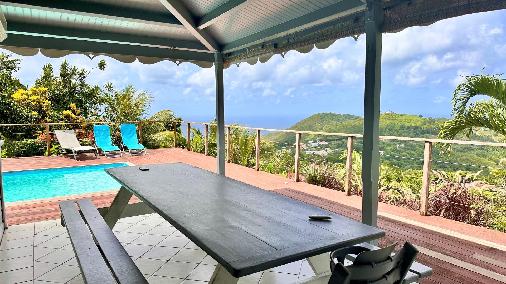 Photo 10 of the listing.