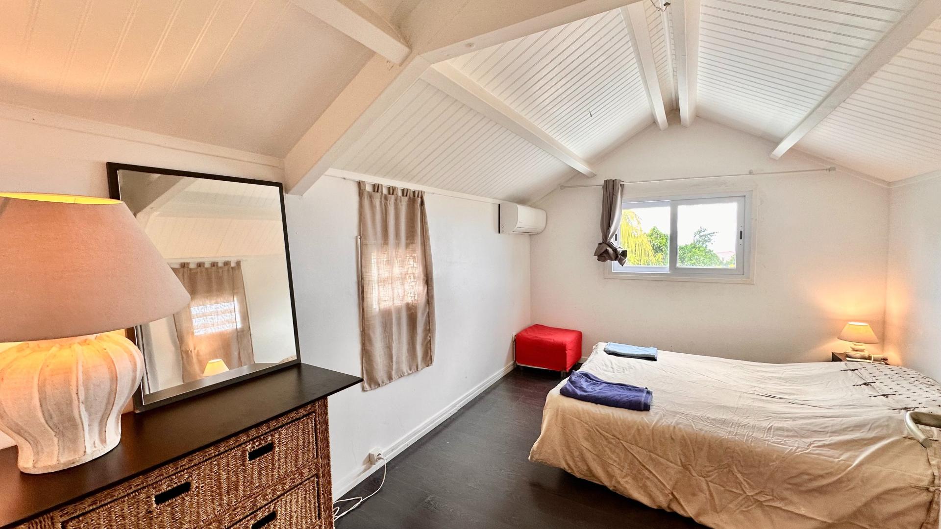 Photo 9 of the listing.