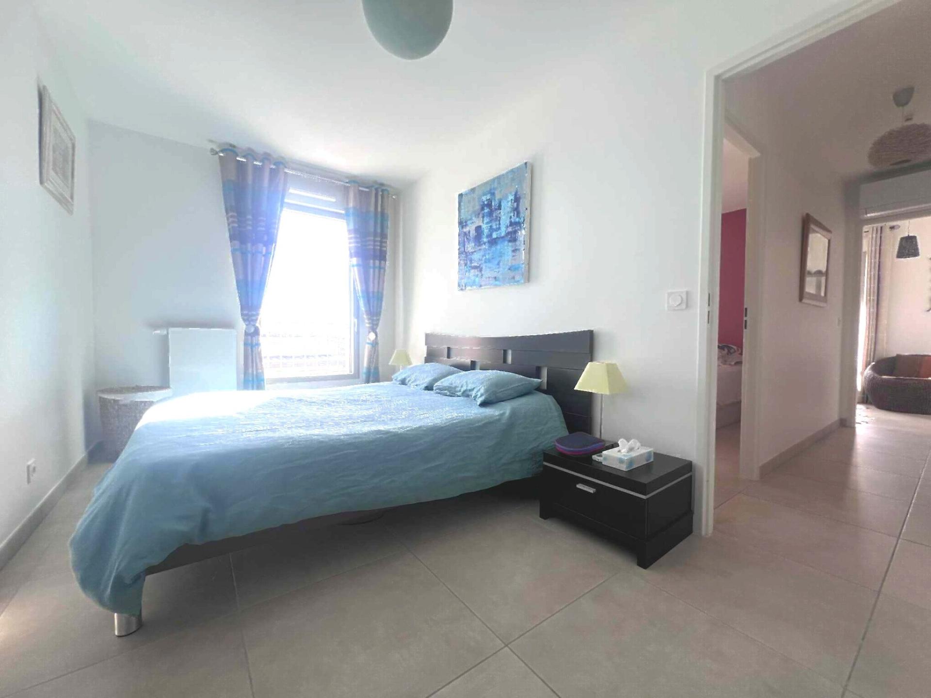 Photo 7 of the listing.