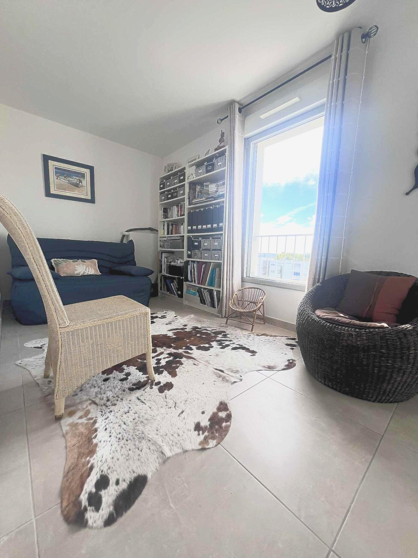 Photo 8 of the listing.