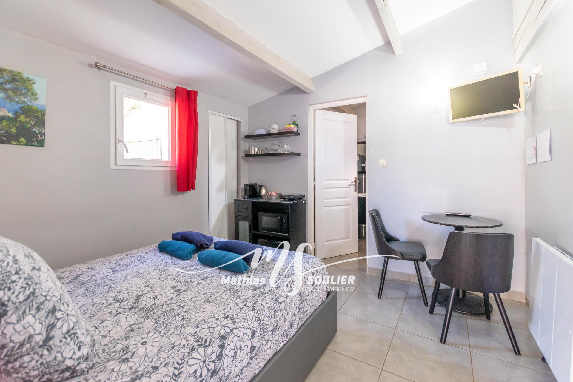 Photo 21 of the listing.