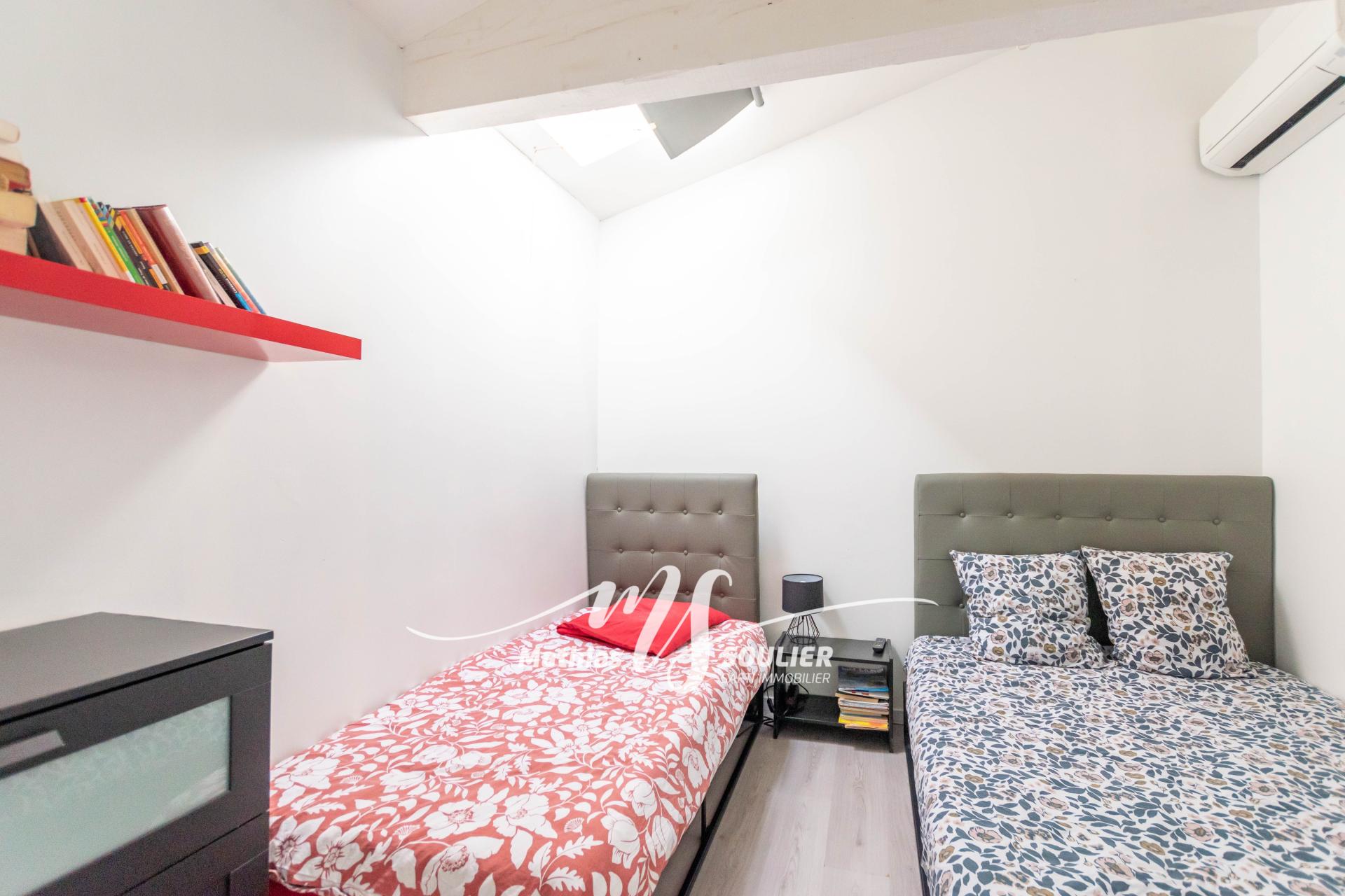 Photo 15 of the listing.