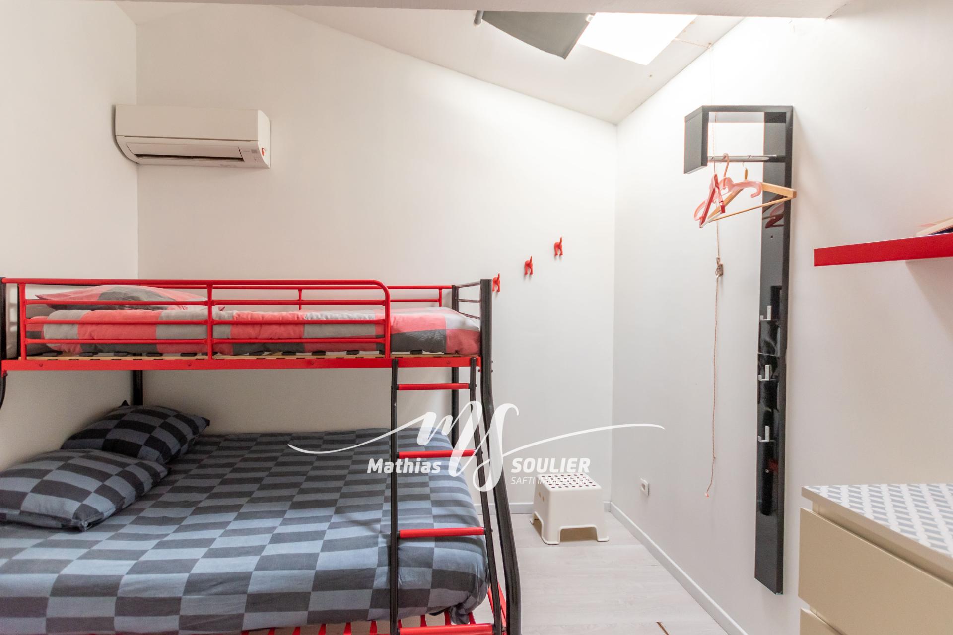 Photo 19 of the listing.