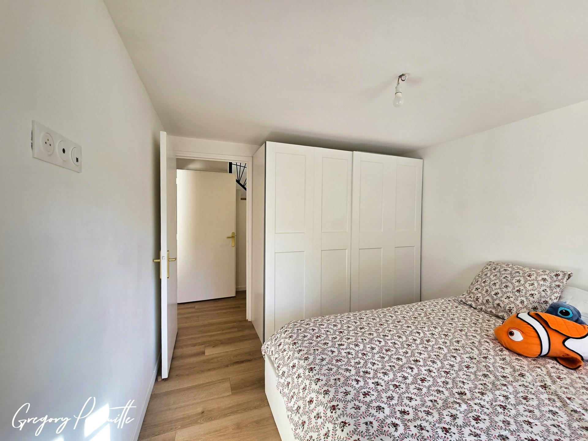 Photo 15 of the listing.