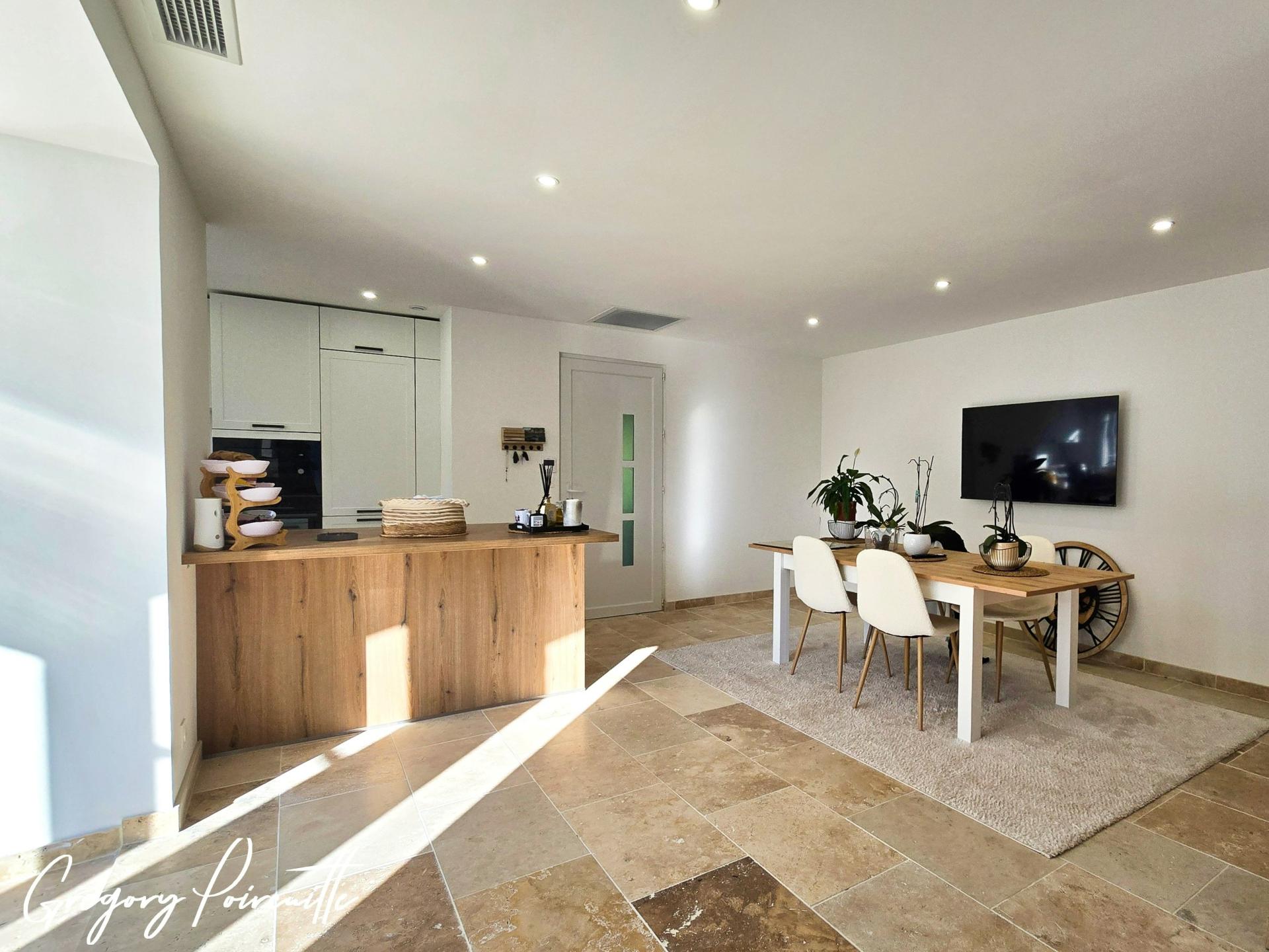 Photo 8 of the listing.