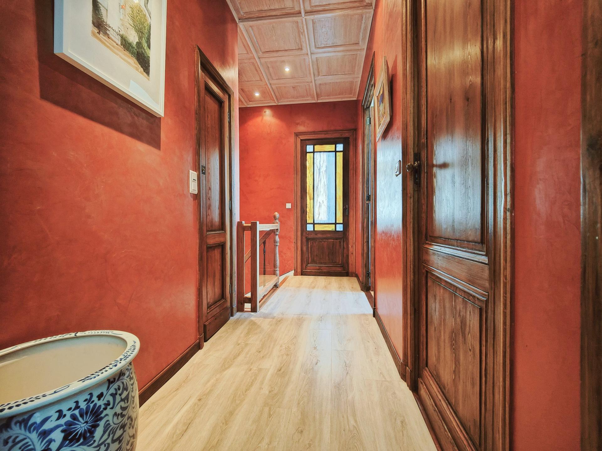 Photo 9 of the listing.