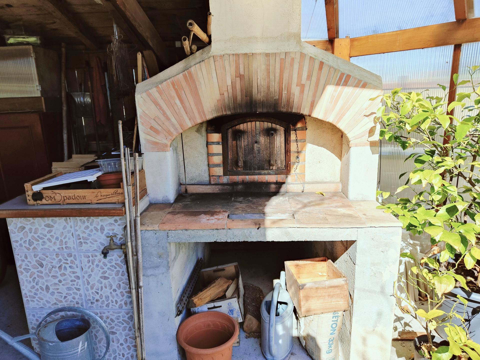 Photo 6 of the listing.