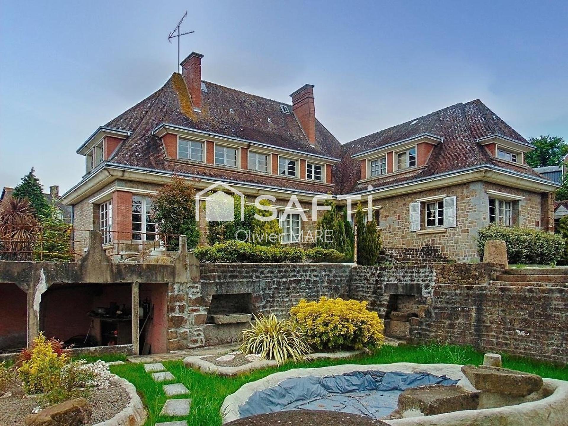 Propriété avec habitation de 320 m², 4 dépendances, terrain 1,3 ha, Lonlay L'Abbaye