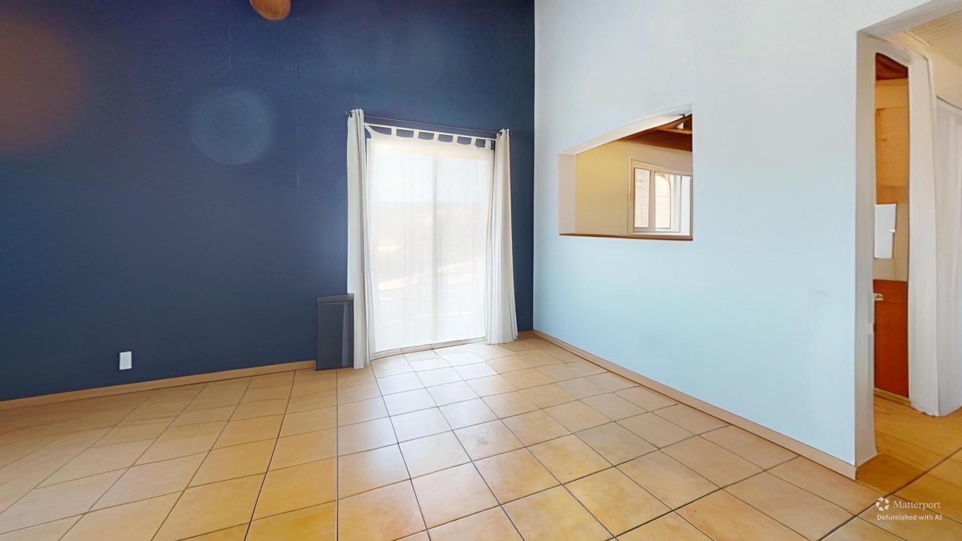 Photo 2 of the listing.