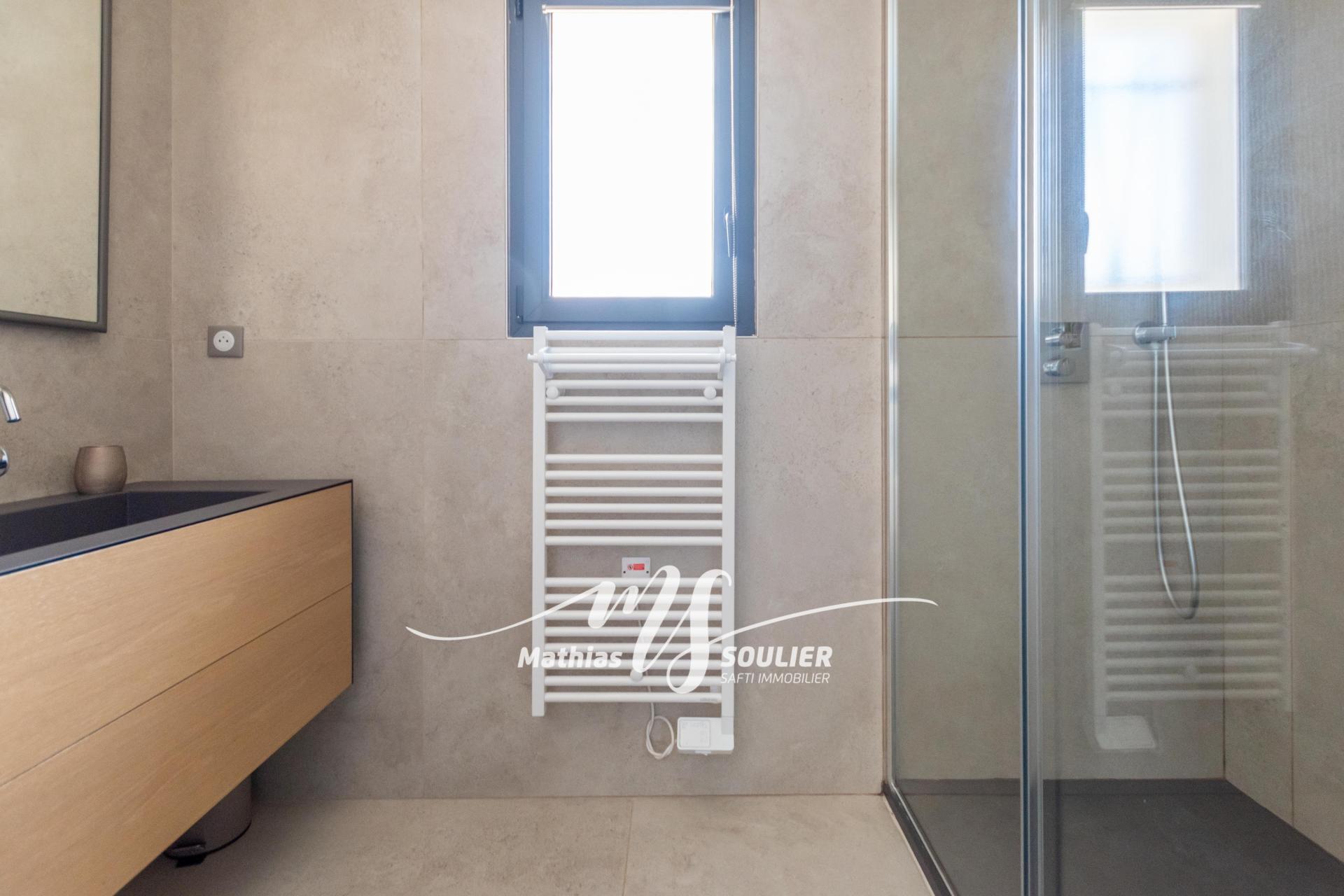 Photo 15 of the listing.