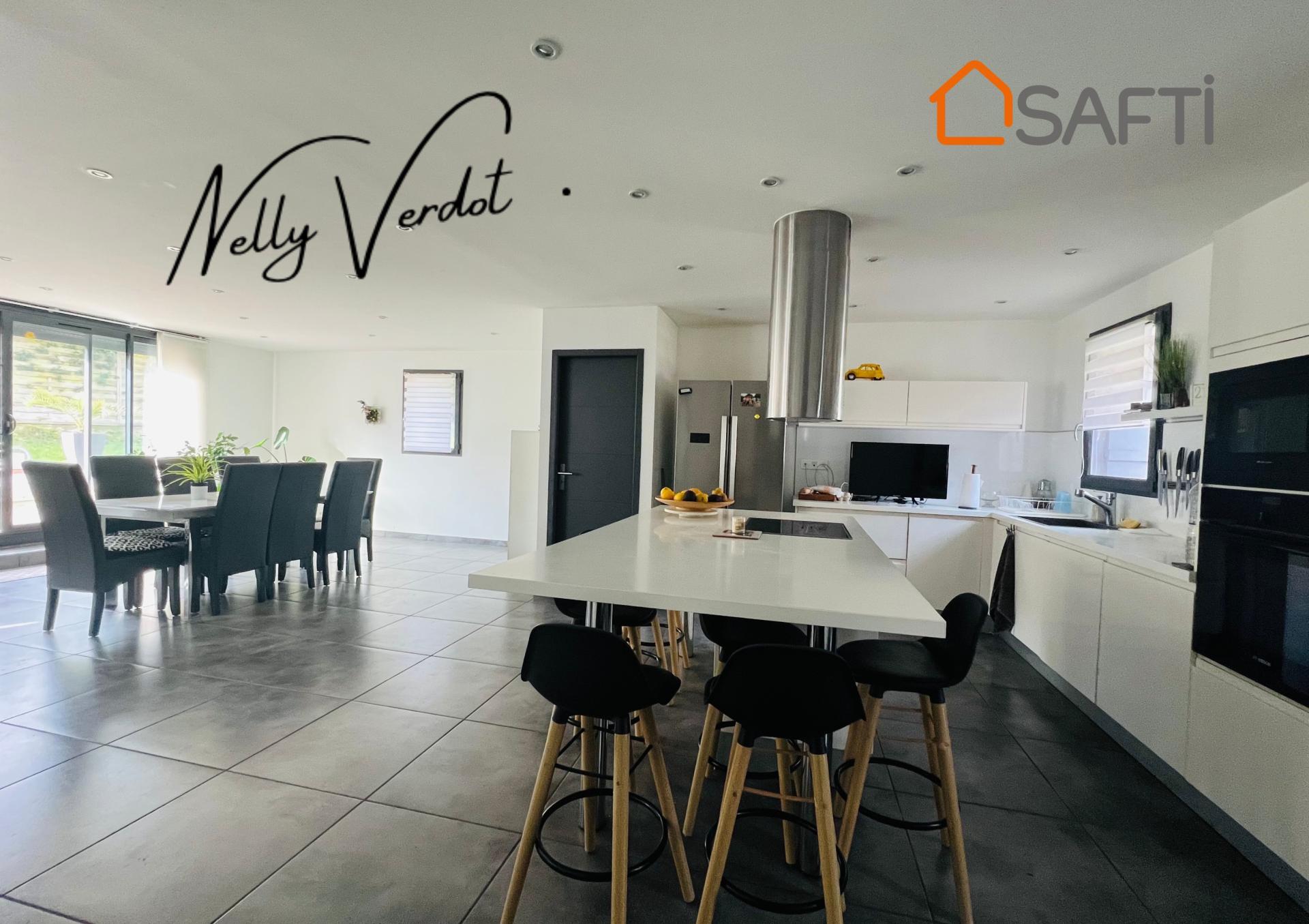 Photo 7 of the listing.