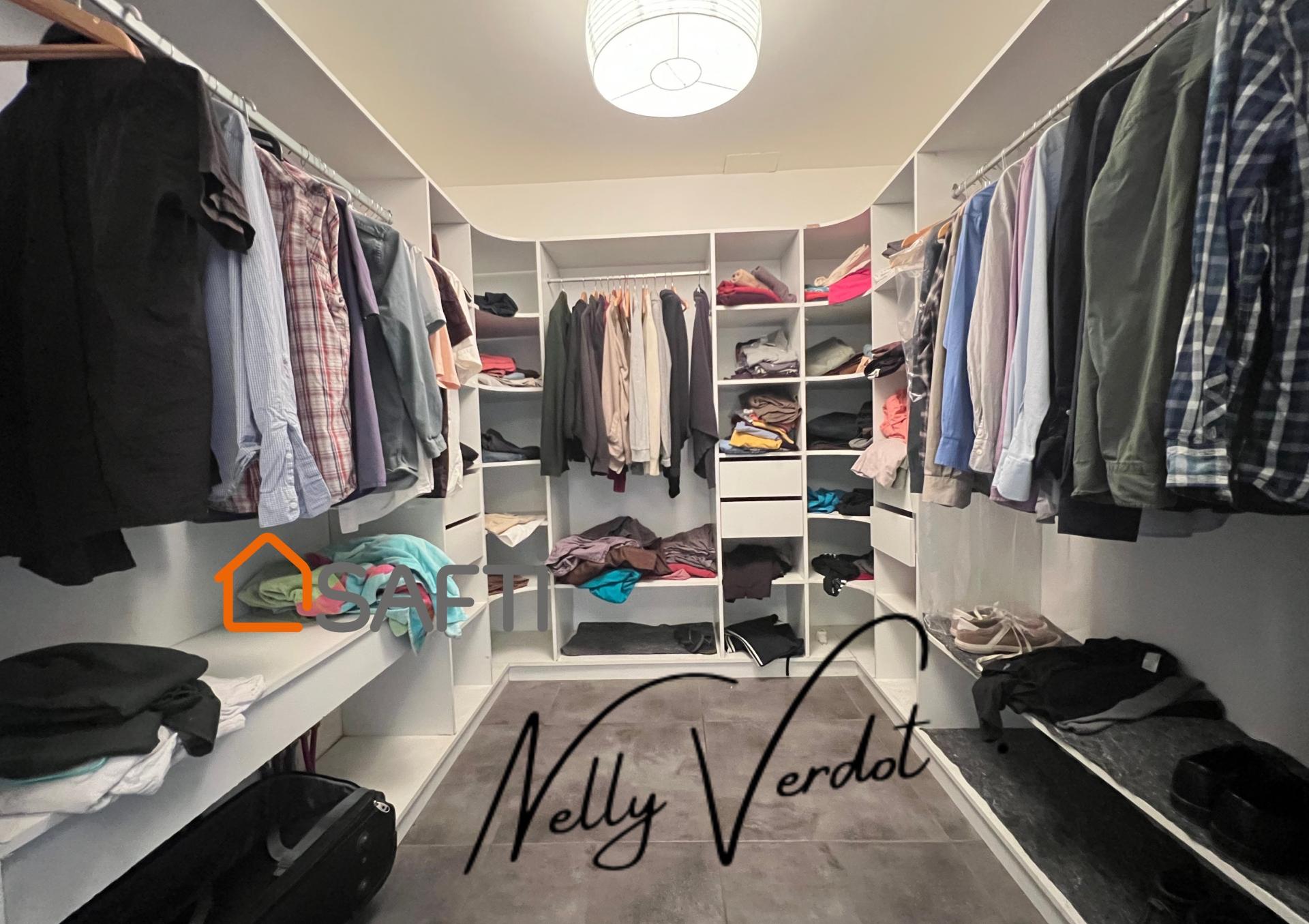 Photo 12 of the listing.