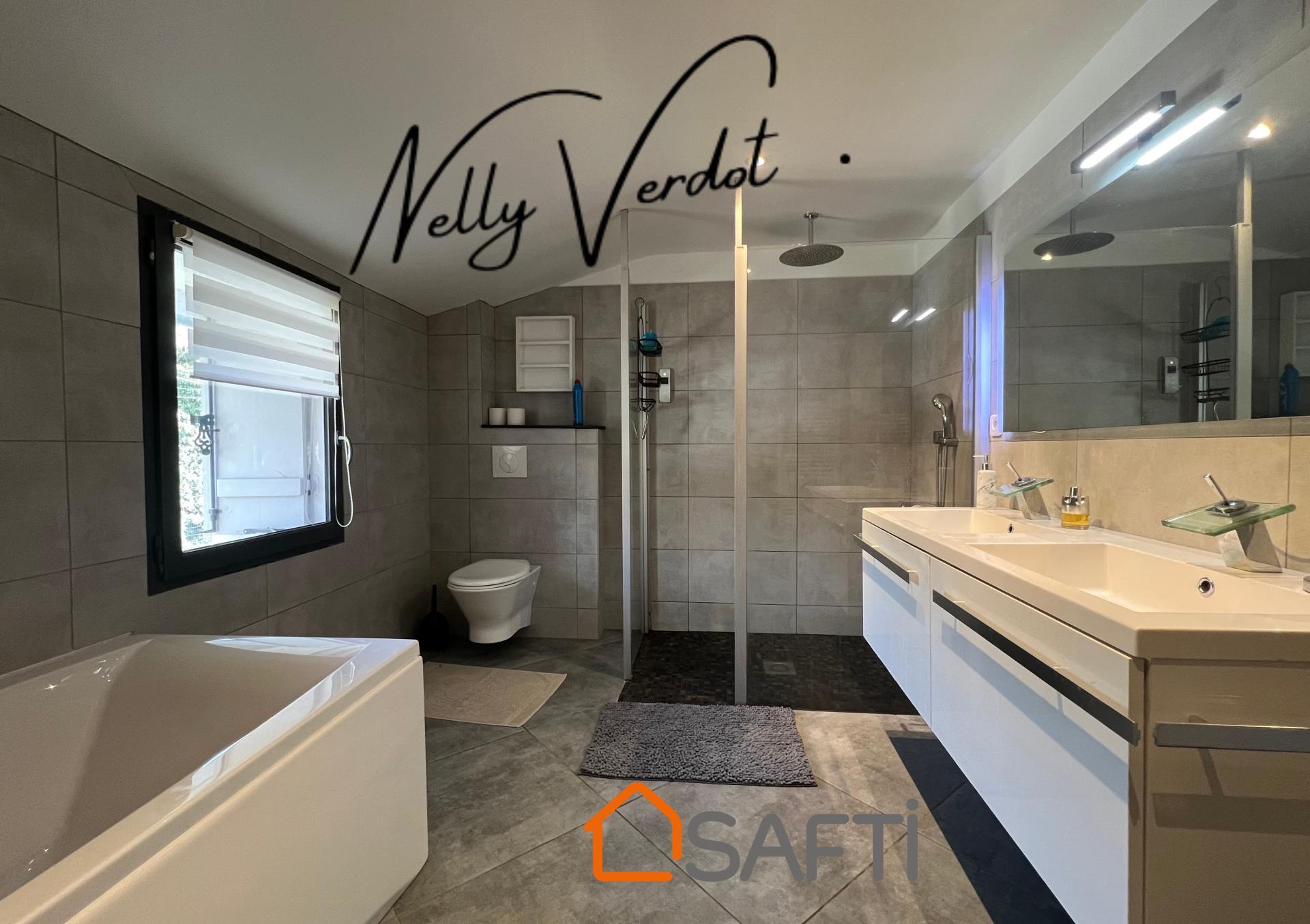 Photo 11 of the listing.