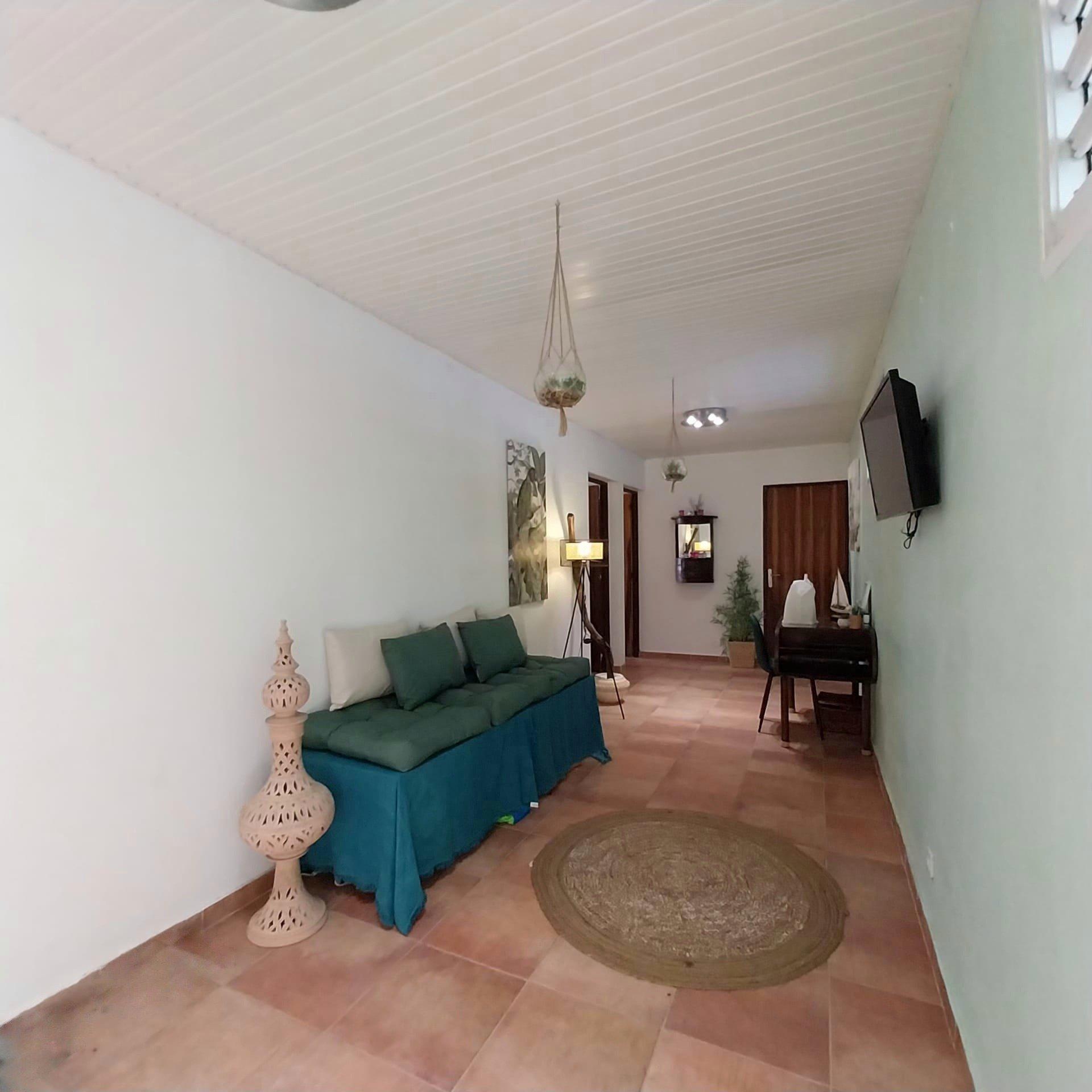 Photo 7 of the listing.