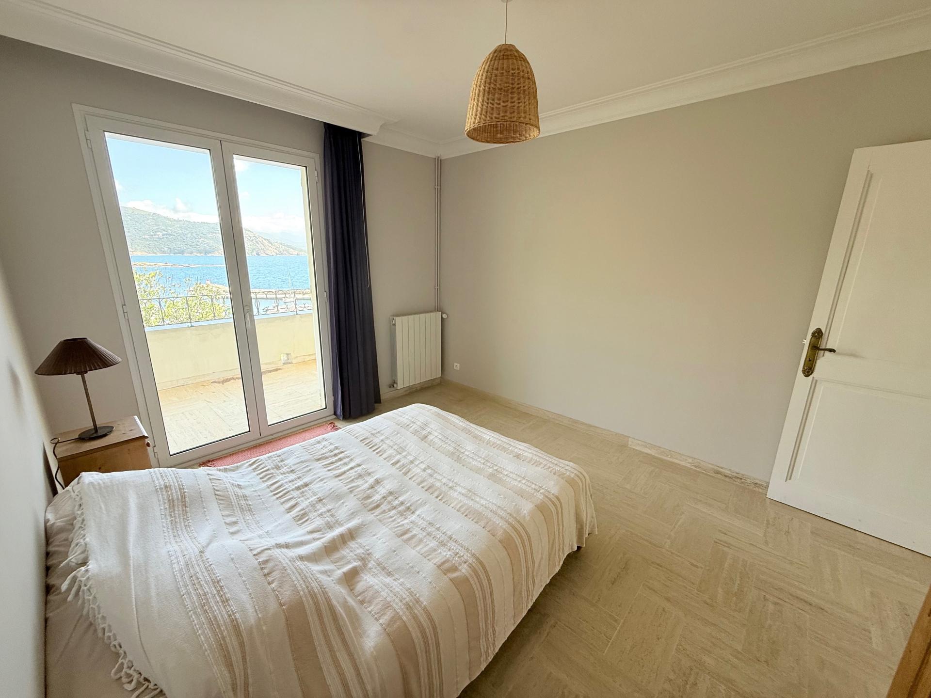 Photo 10 of the listing.