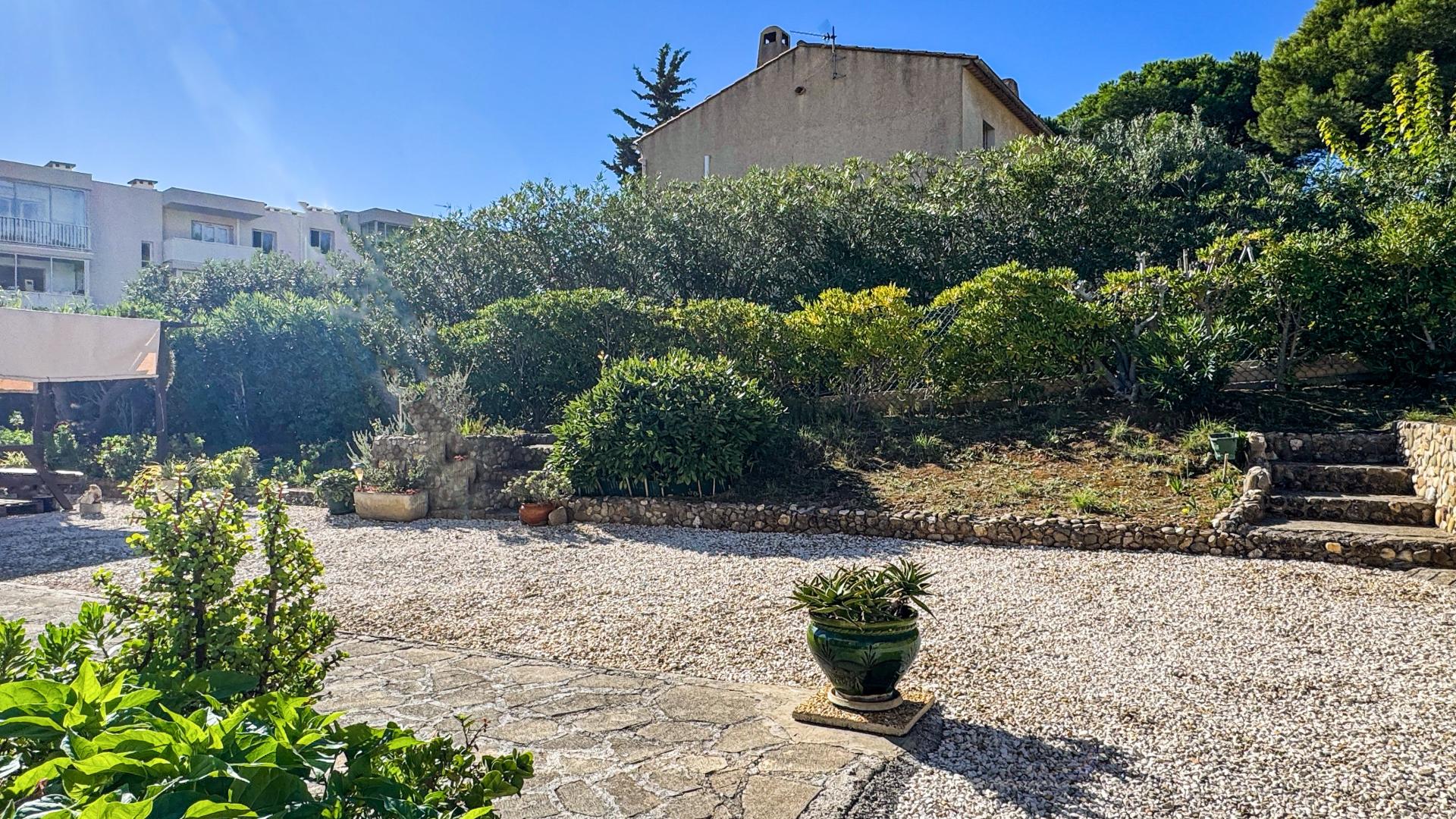 Photo 15 de l'annonce.